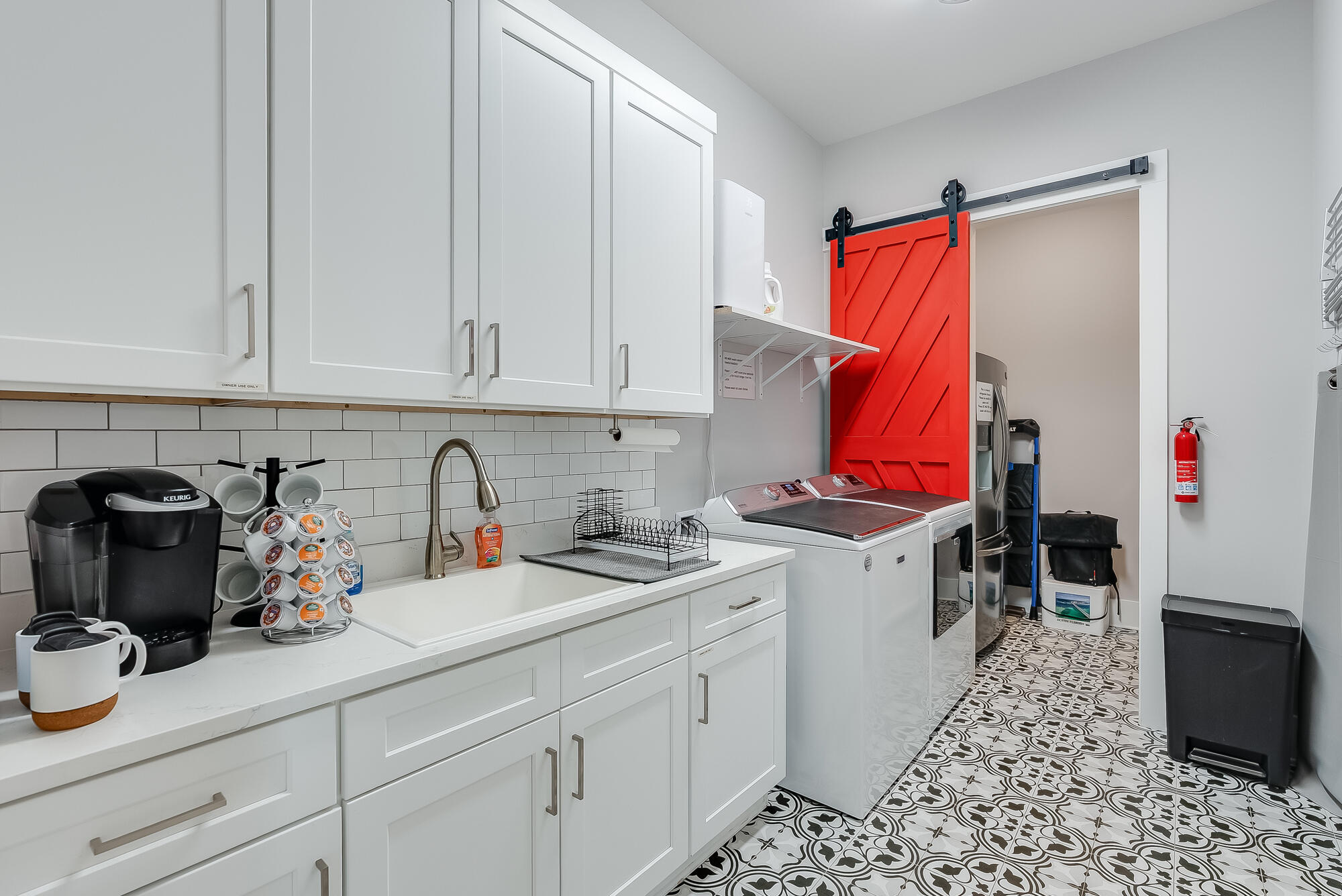 FLAMINGO BEACH - Residential