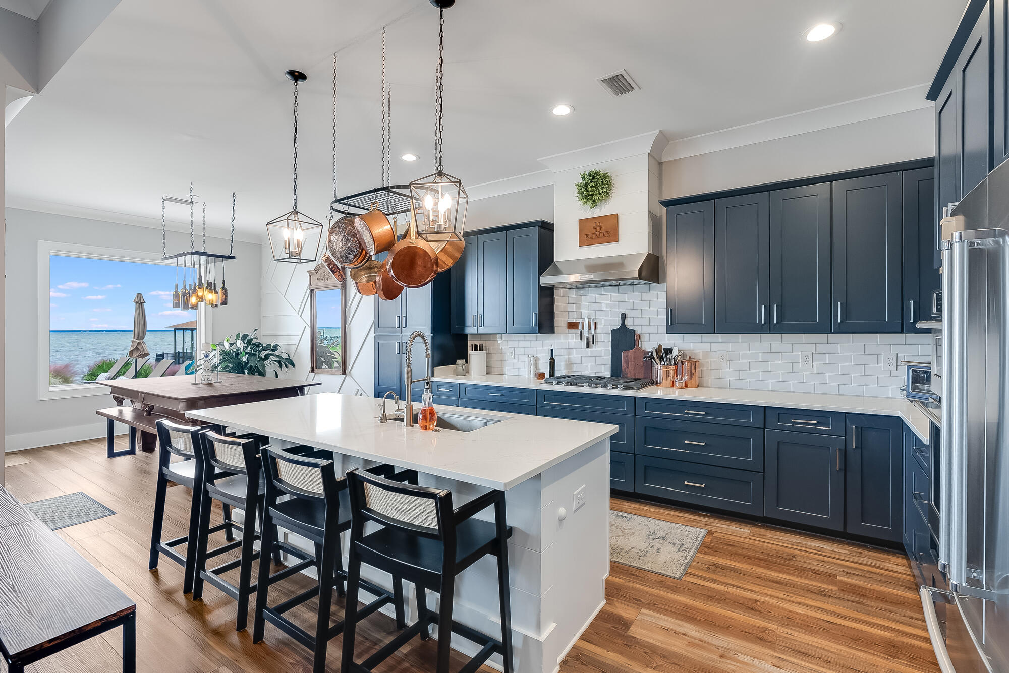 FLAMINGO BEACH - Residential