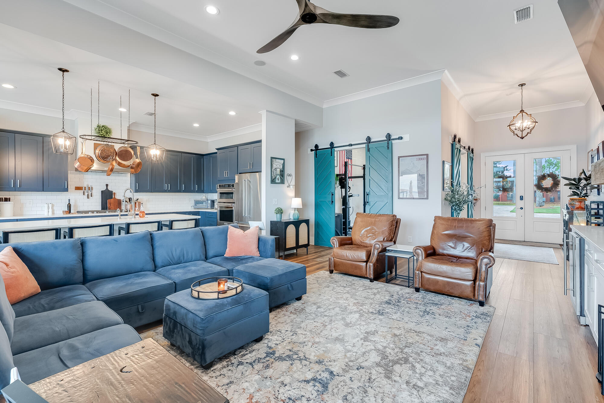 FLAMINGO BEACH - Residential