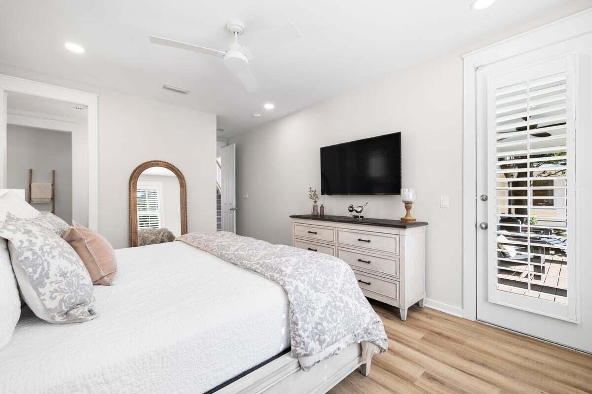 LAUREL GROVE - Residential