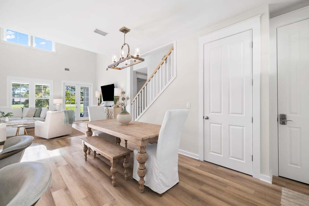 LAUREL GROVE - Residential