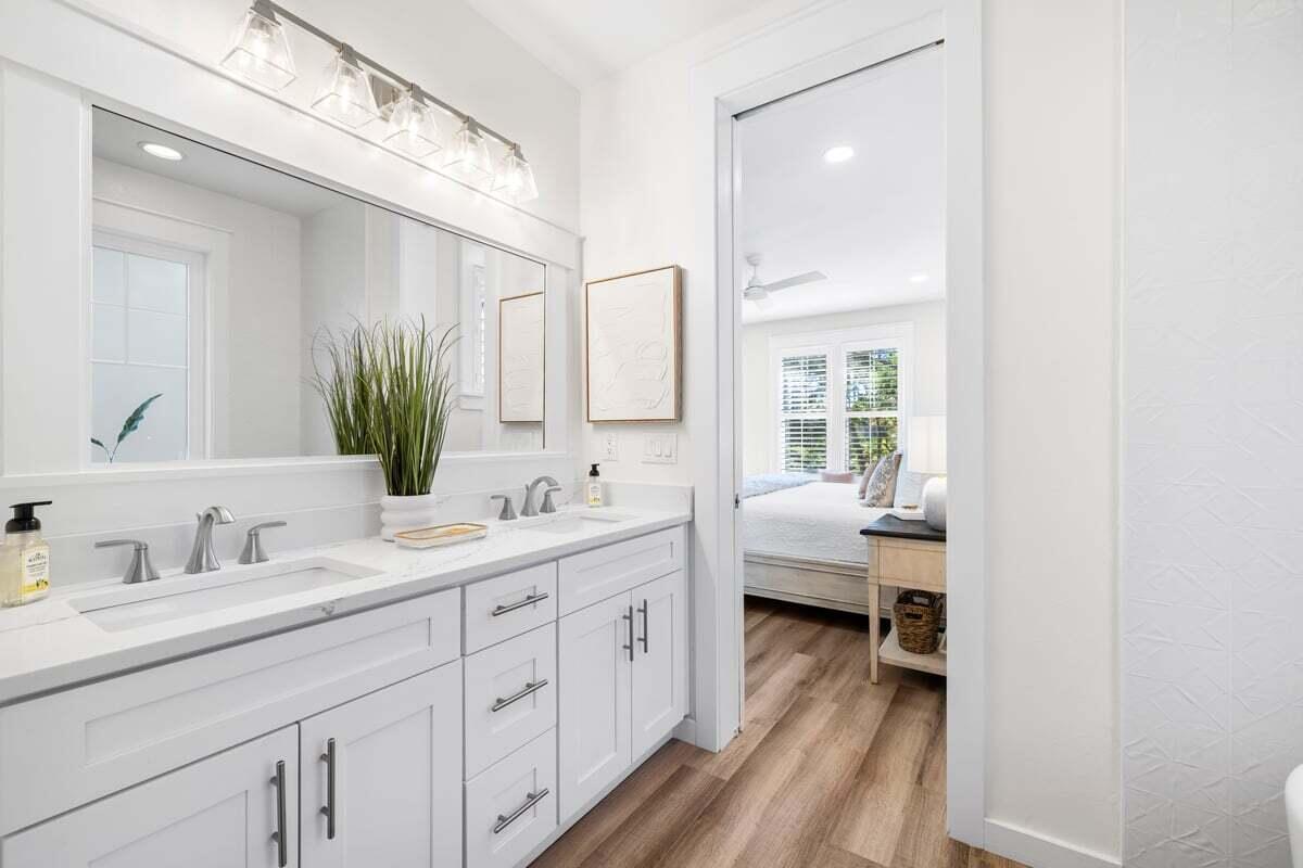 LAUREL GROVE - Residential