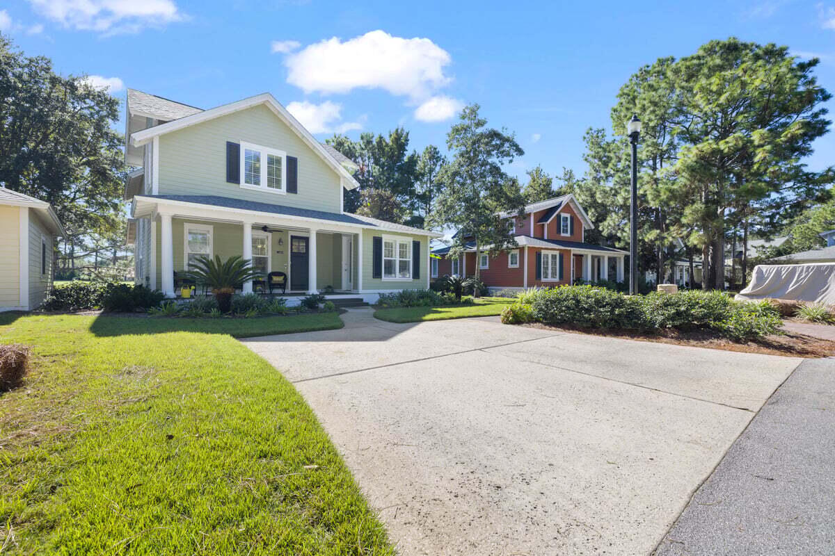 LAUREL GROVE - Residential