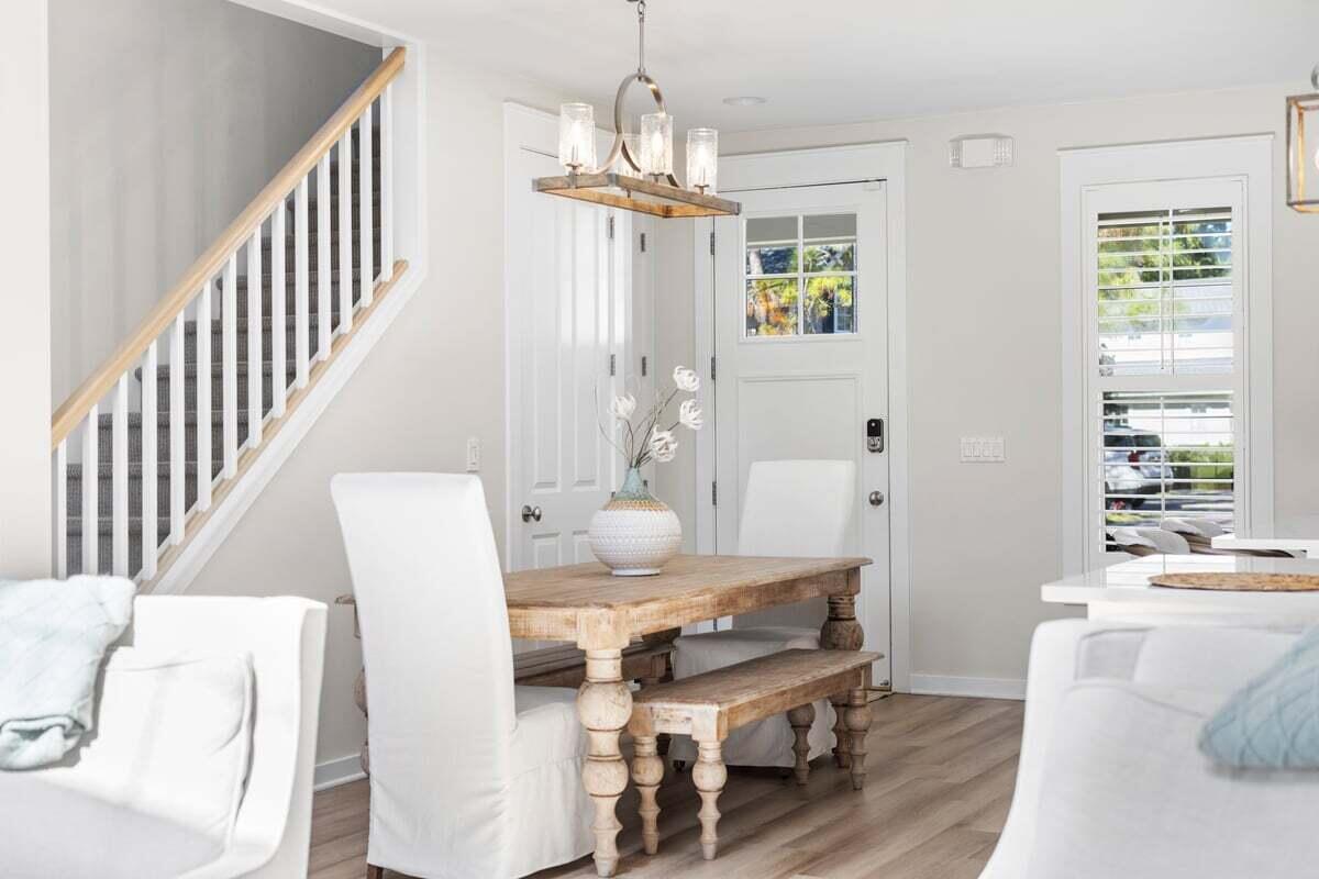 LAUREL GROVE - Residential