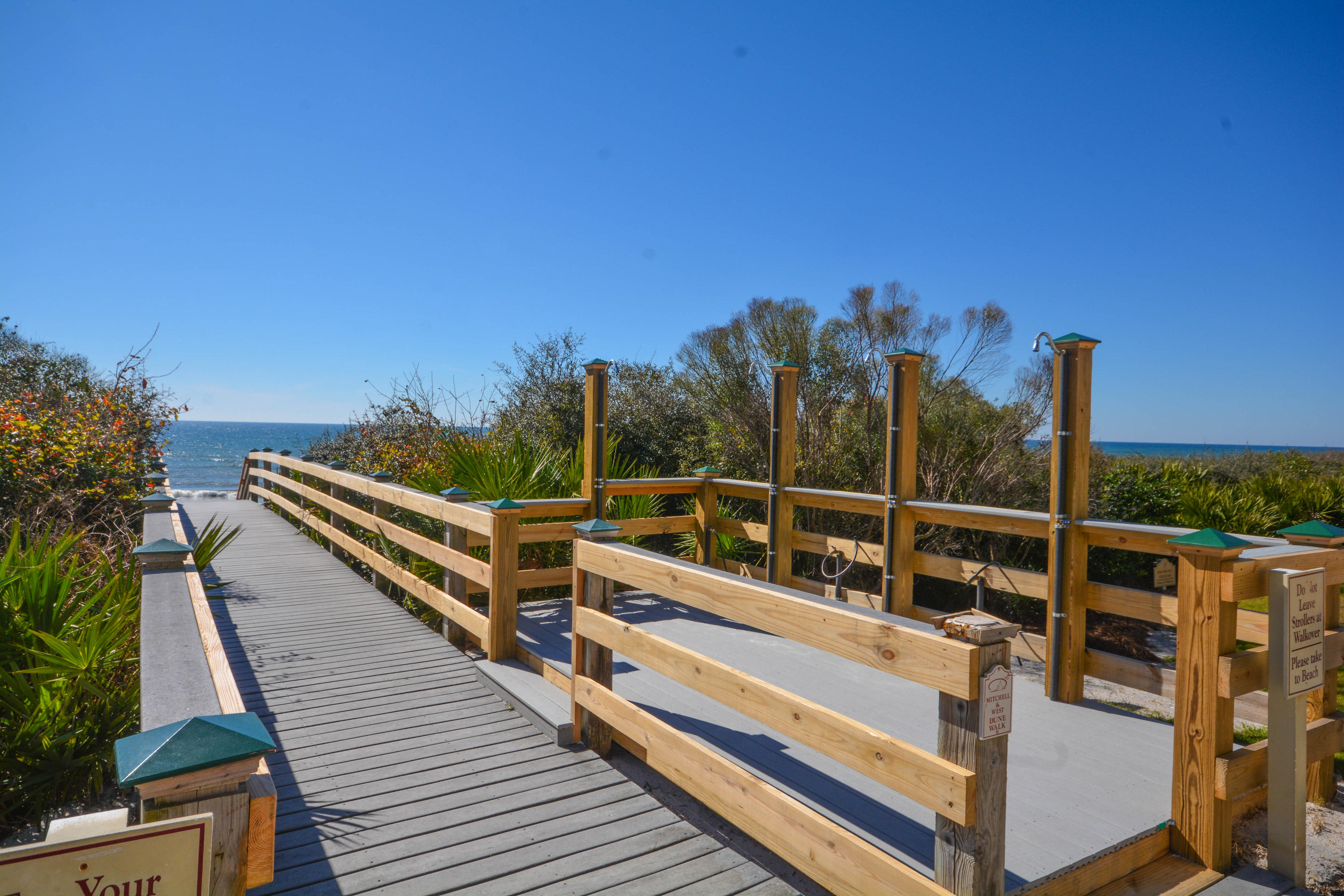 VILLAS AT SUNSET BEACH - Residential