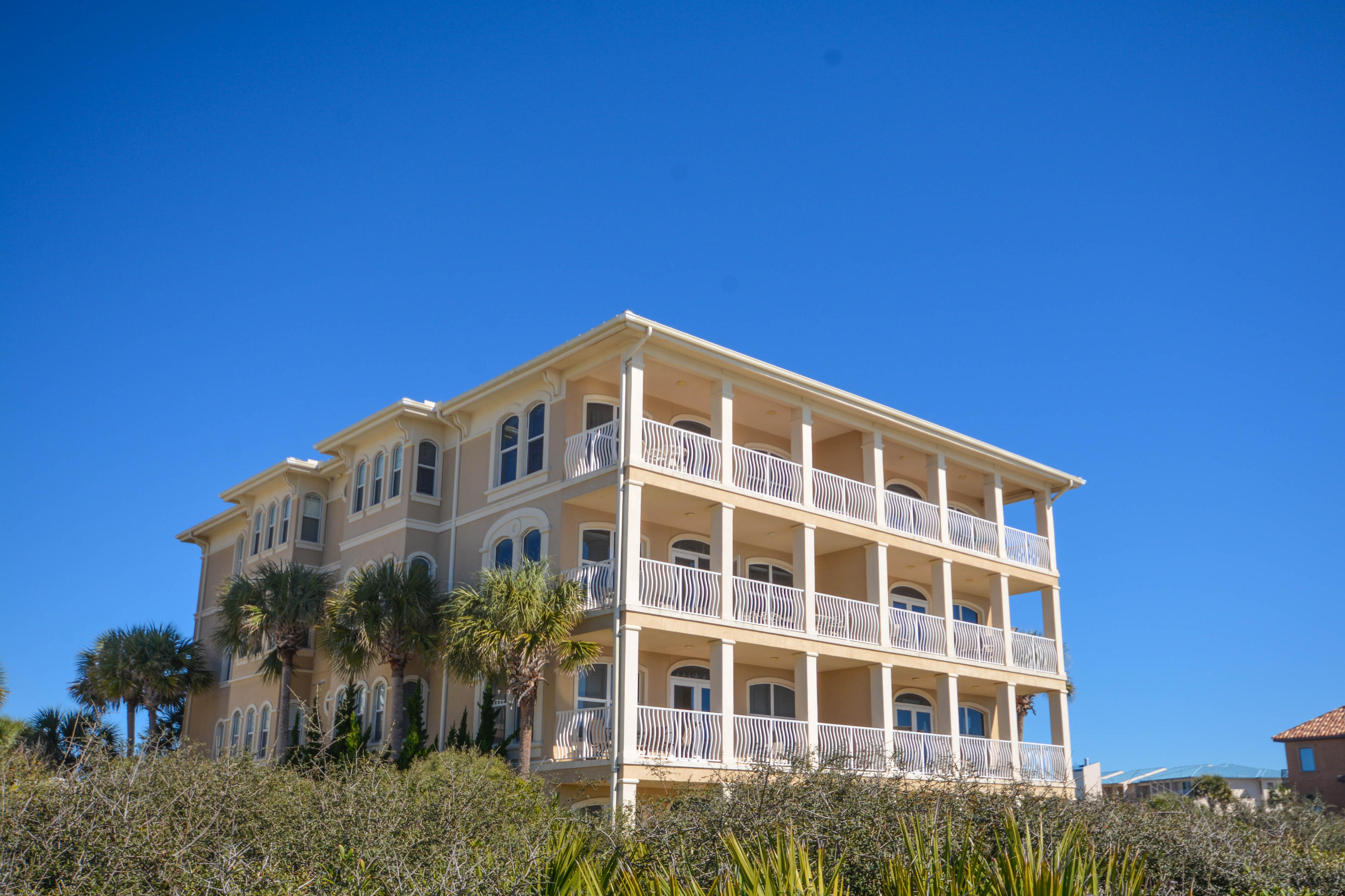 VILLAS AT SUNSET BEACH - Residential