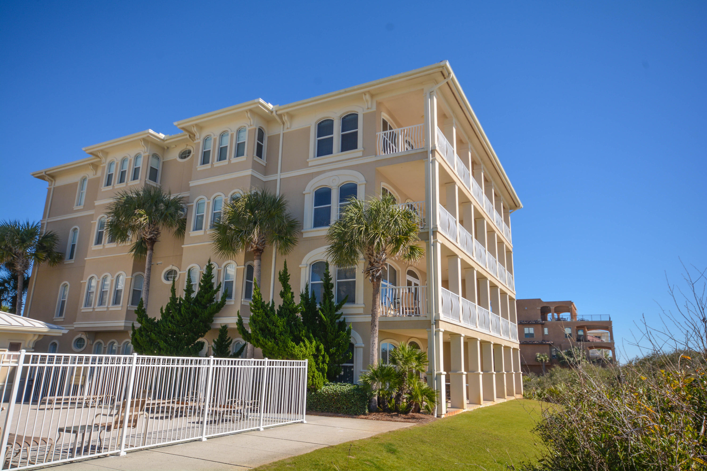 VILLAS AT SUNSET BEACH - Residential