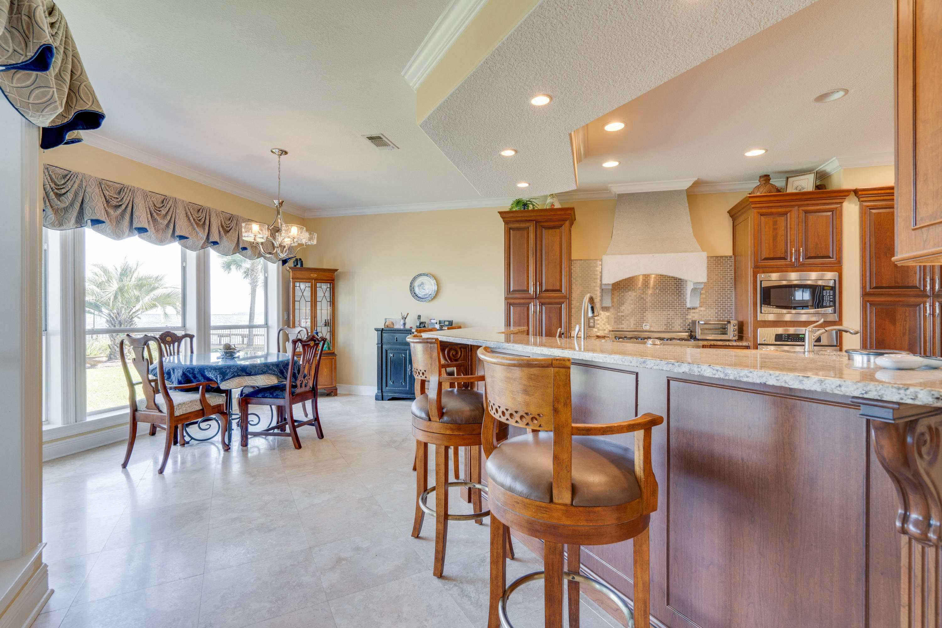 HOLIDAY SHORES ESTATES - Residential