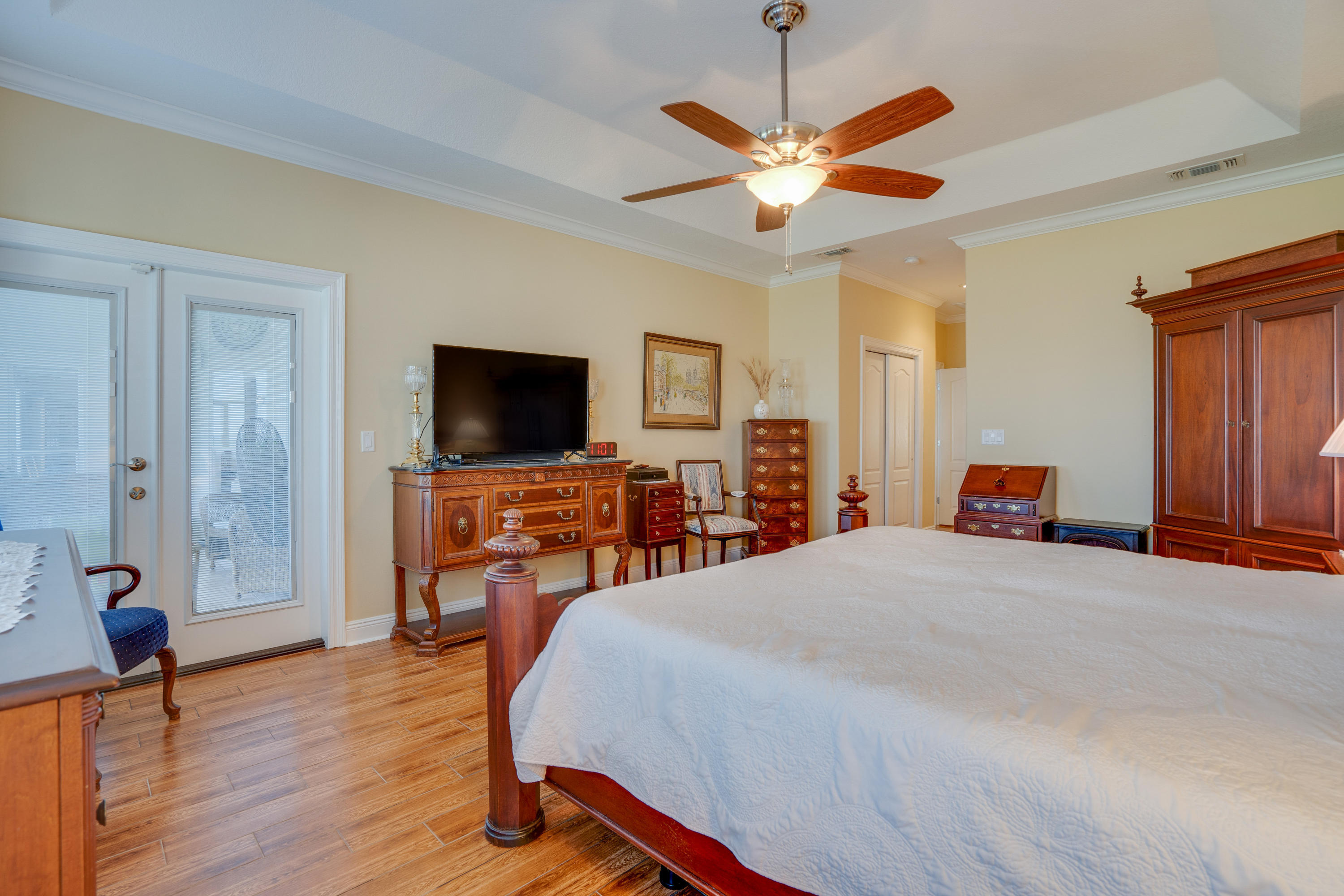 HOLIDAY SHORES ESTATES - Residential