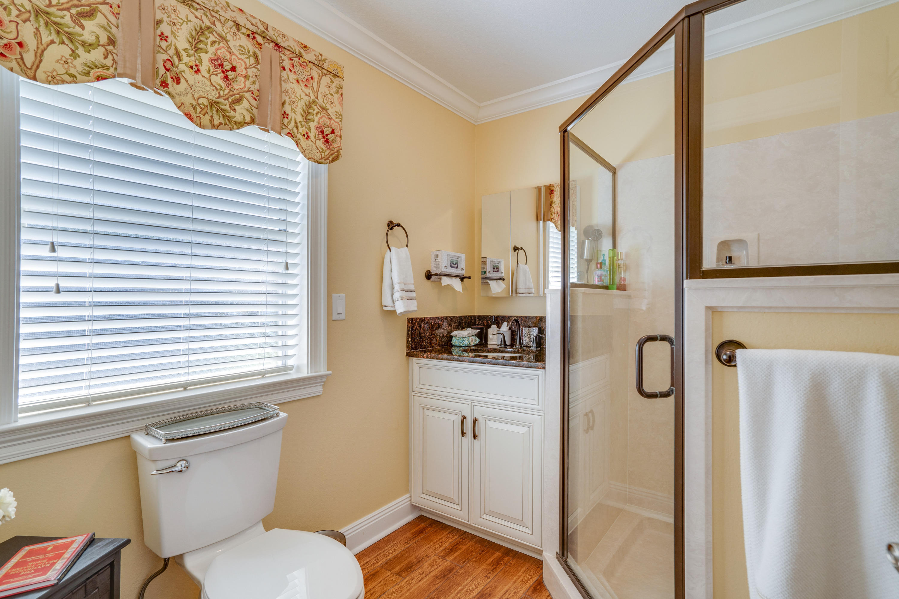 HOLIDAY SHORES ESTATES - Residential