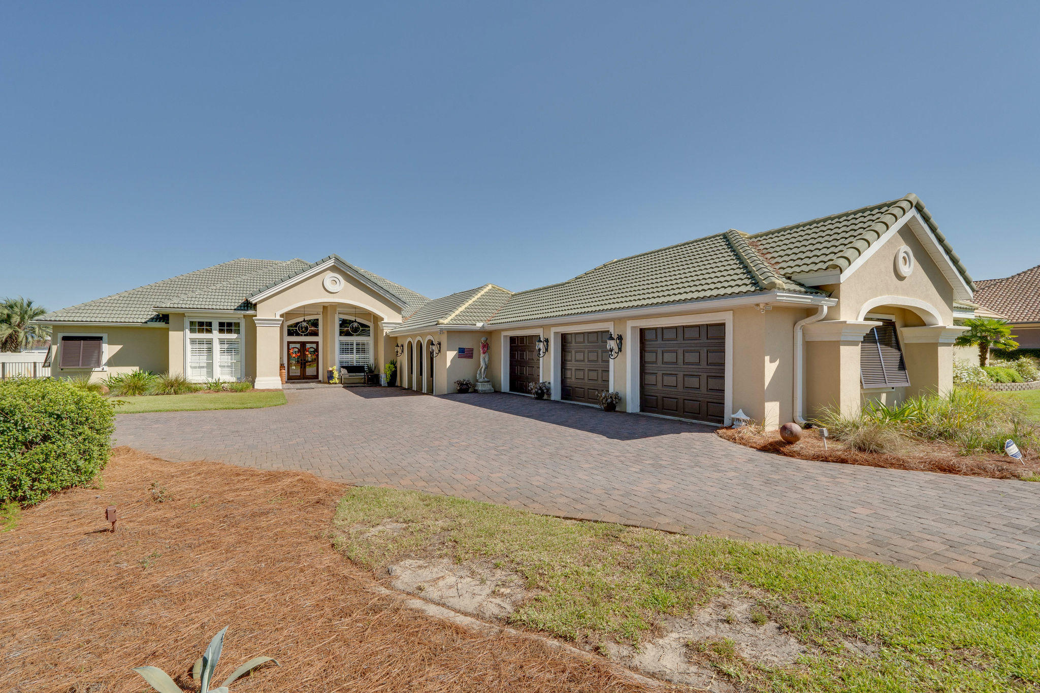 HOLIDAY SHORES ESTATES - Residential