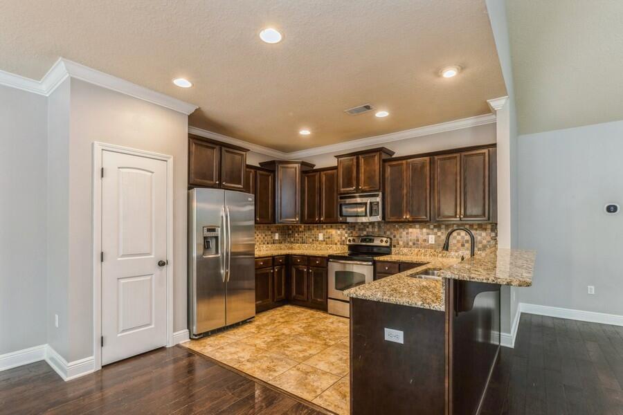 Whispering Lake - Residential