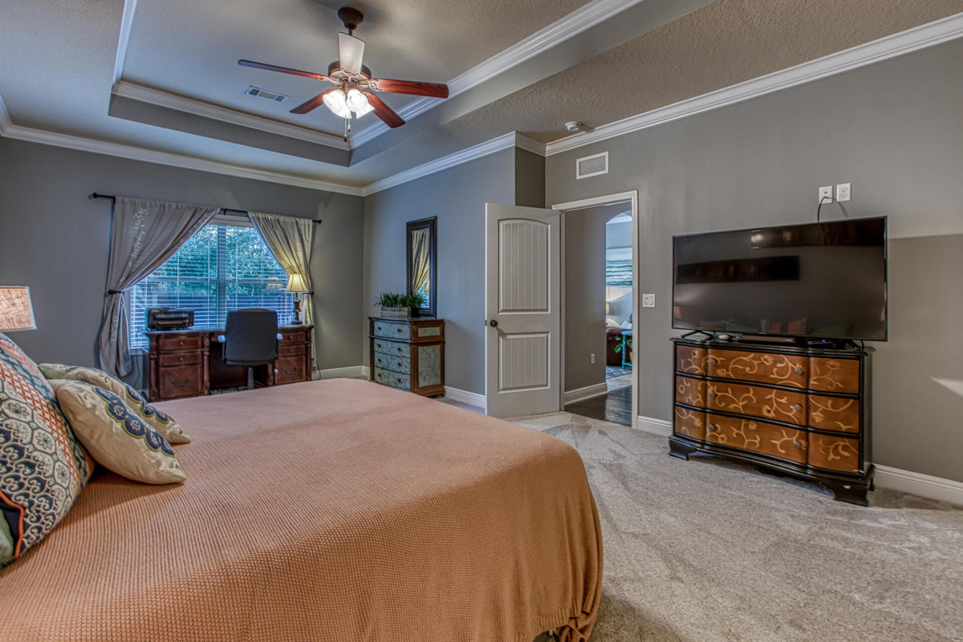 Whispering Lake - Residential