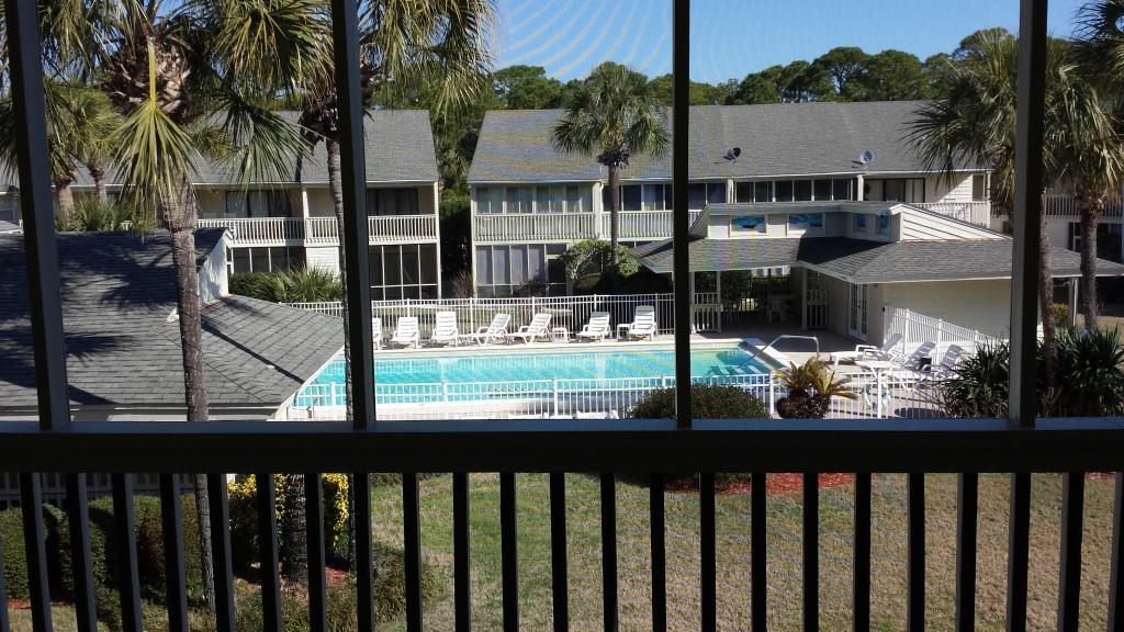 MISTY COVE T/H PH 1 - Residential