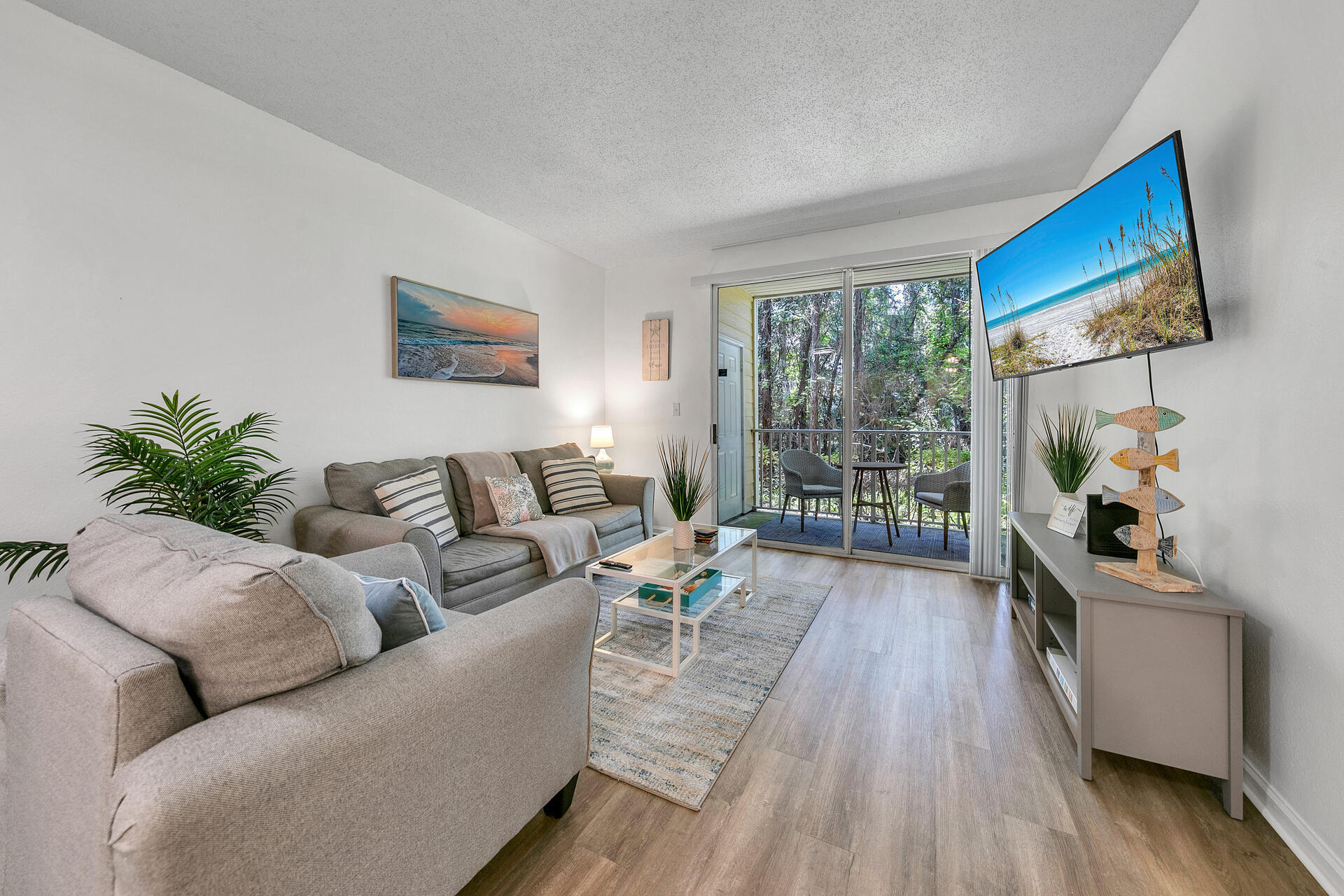 POINTE OF VIEW - Residential