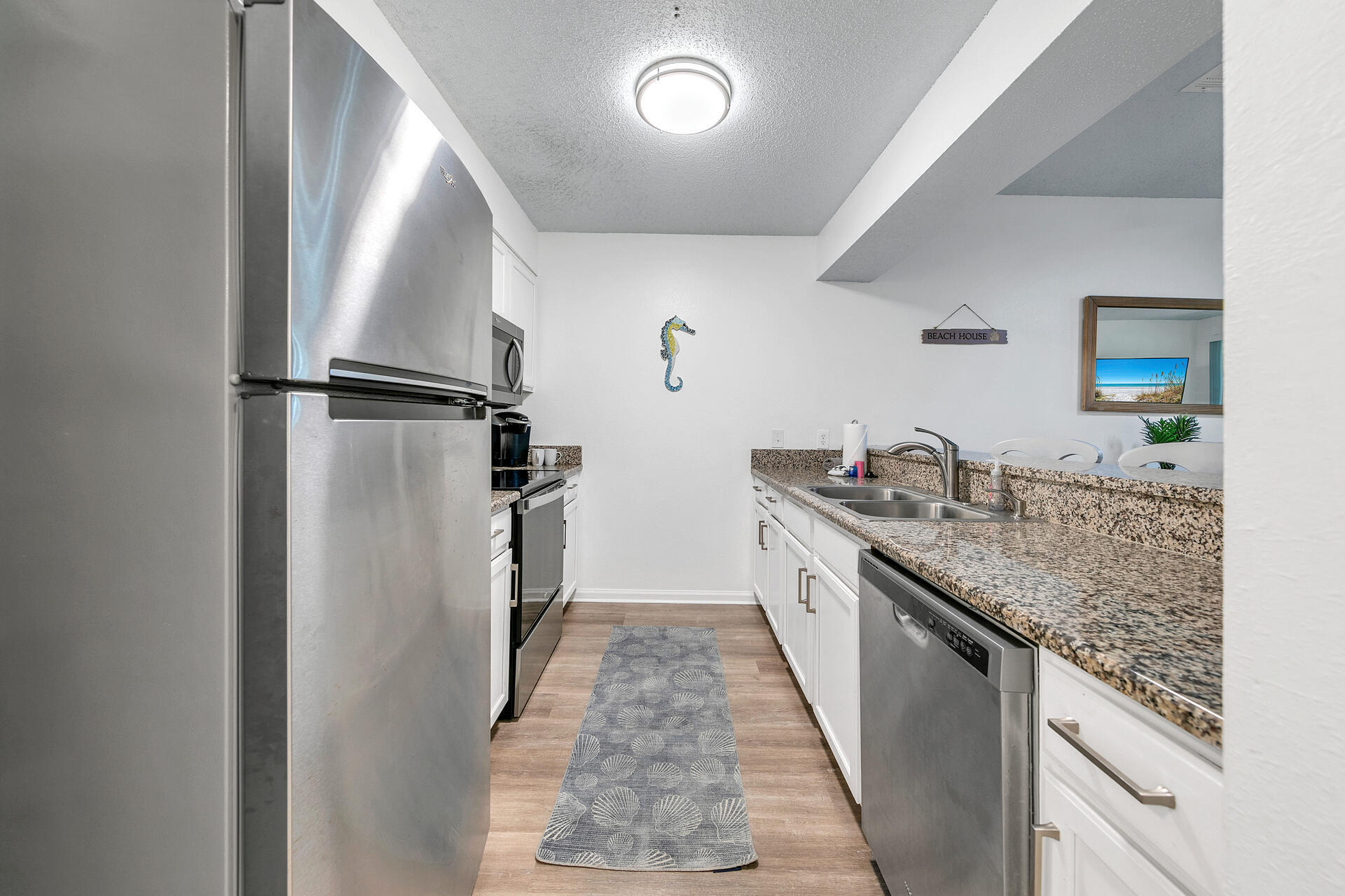 POINTE OF VIEW - Residential