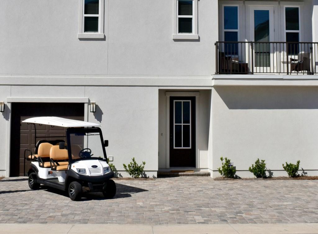 HIDDEN PALMS - Residential