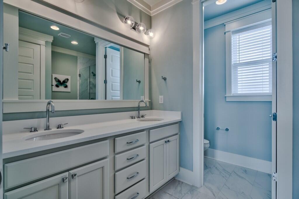 HIDDEN PALMS - Residential