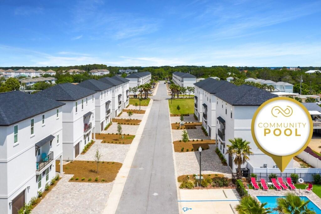 HIDDEN PALMS - Residential