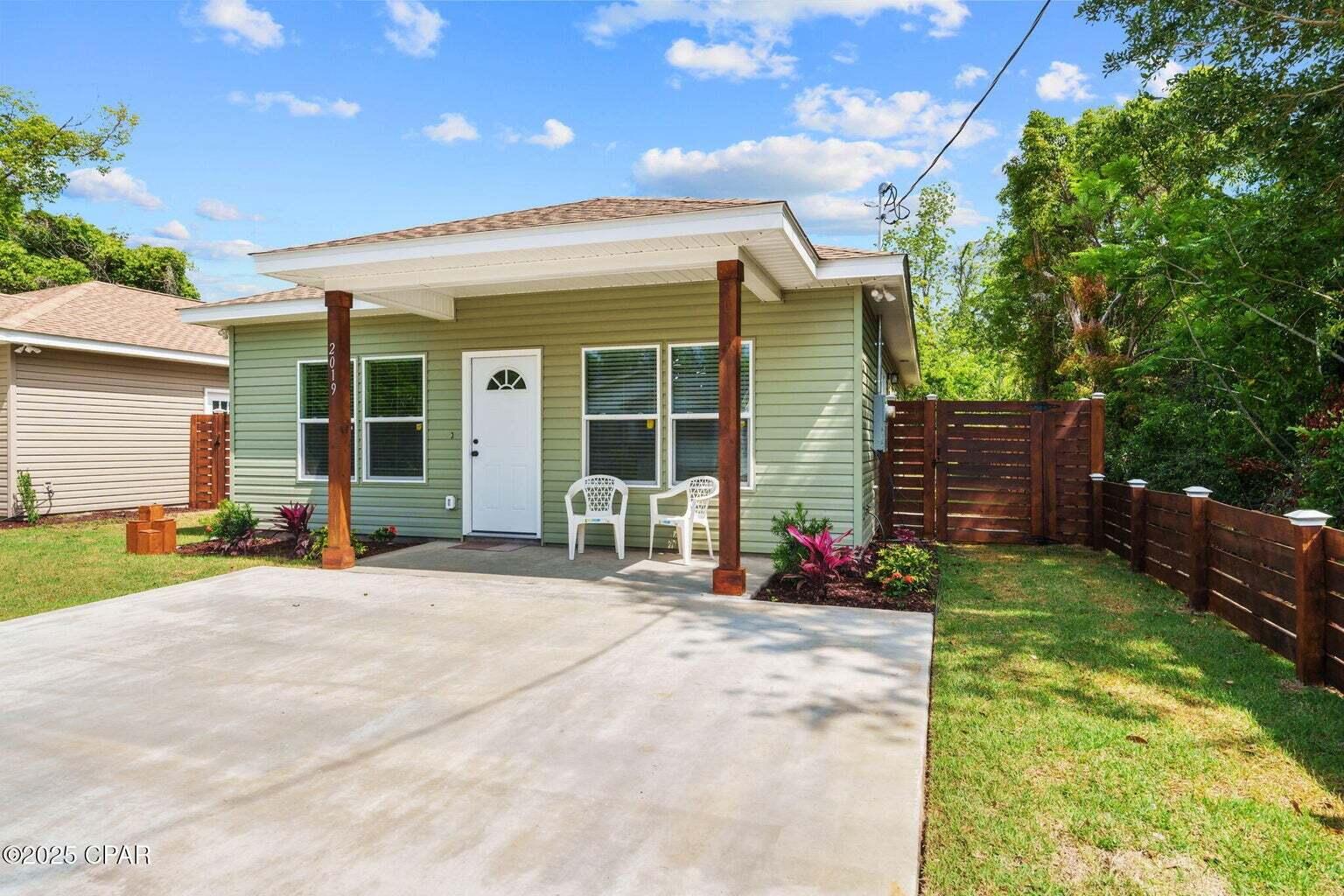 NO RECORDED SUBDIVISION - Residential