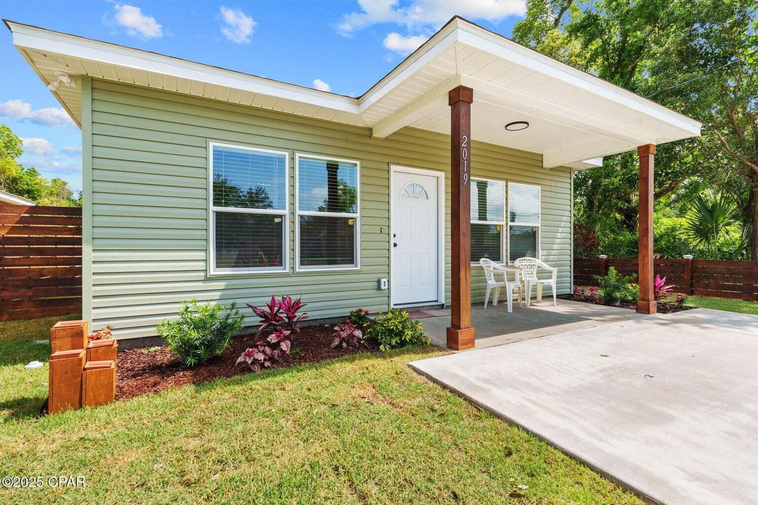 NO RECORDED SUBDIVISION - Residential