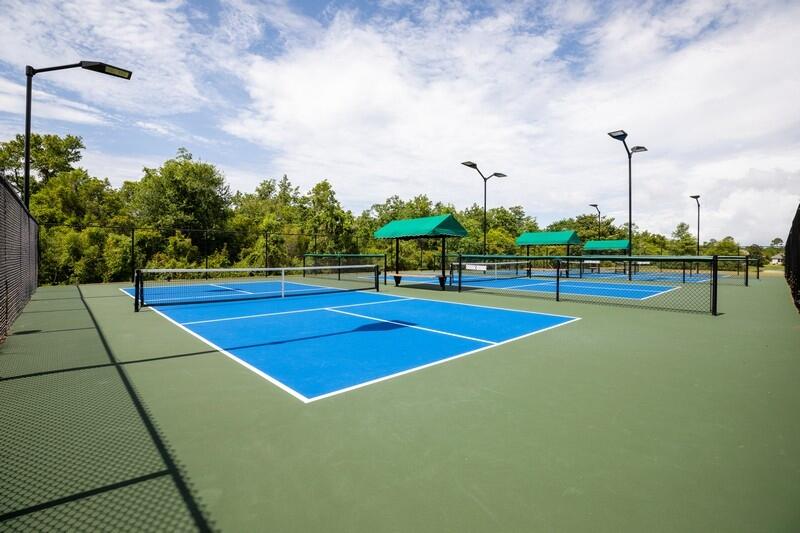 HAMMOCK BAY - Residential