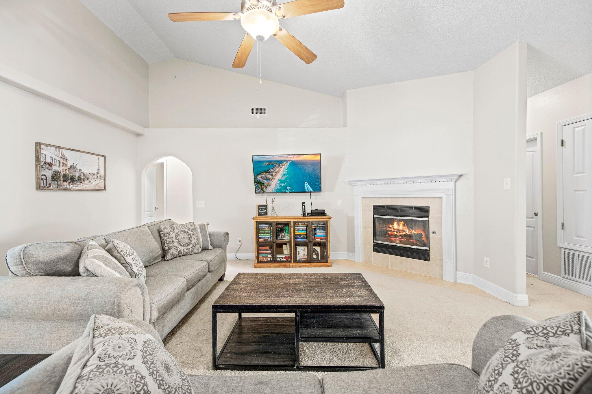 FOX VALLEY - Residential