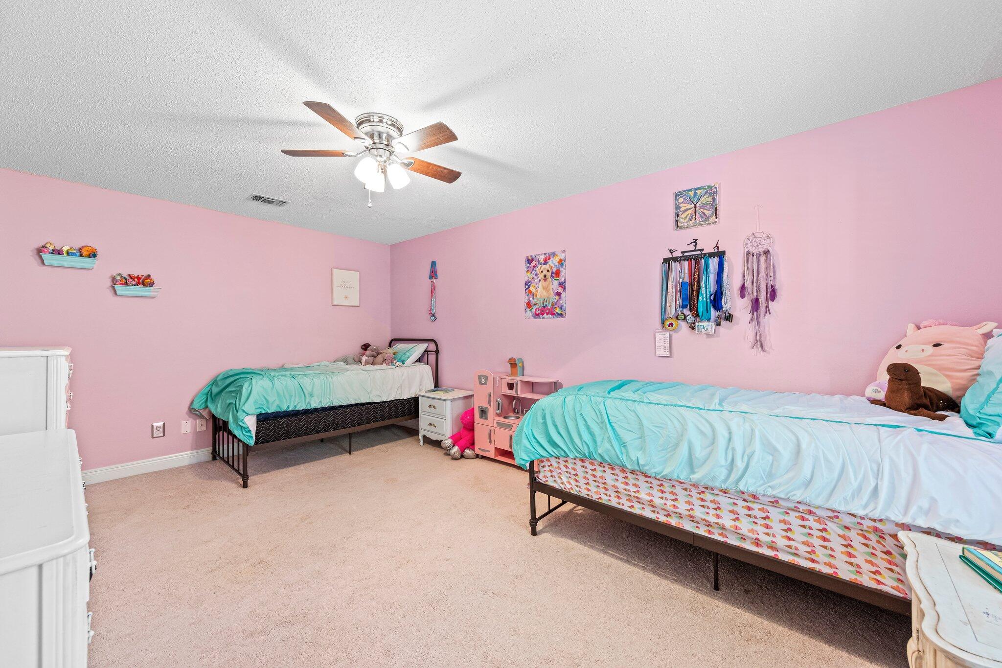 FOX VALLEY - Residential