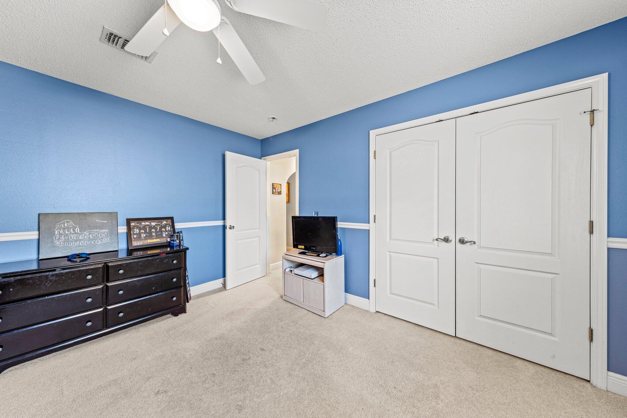 FOX VALLEY - Residential