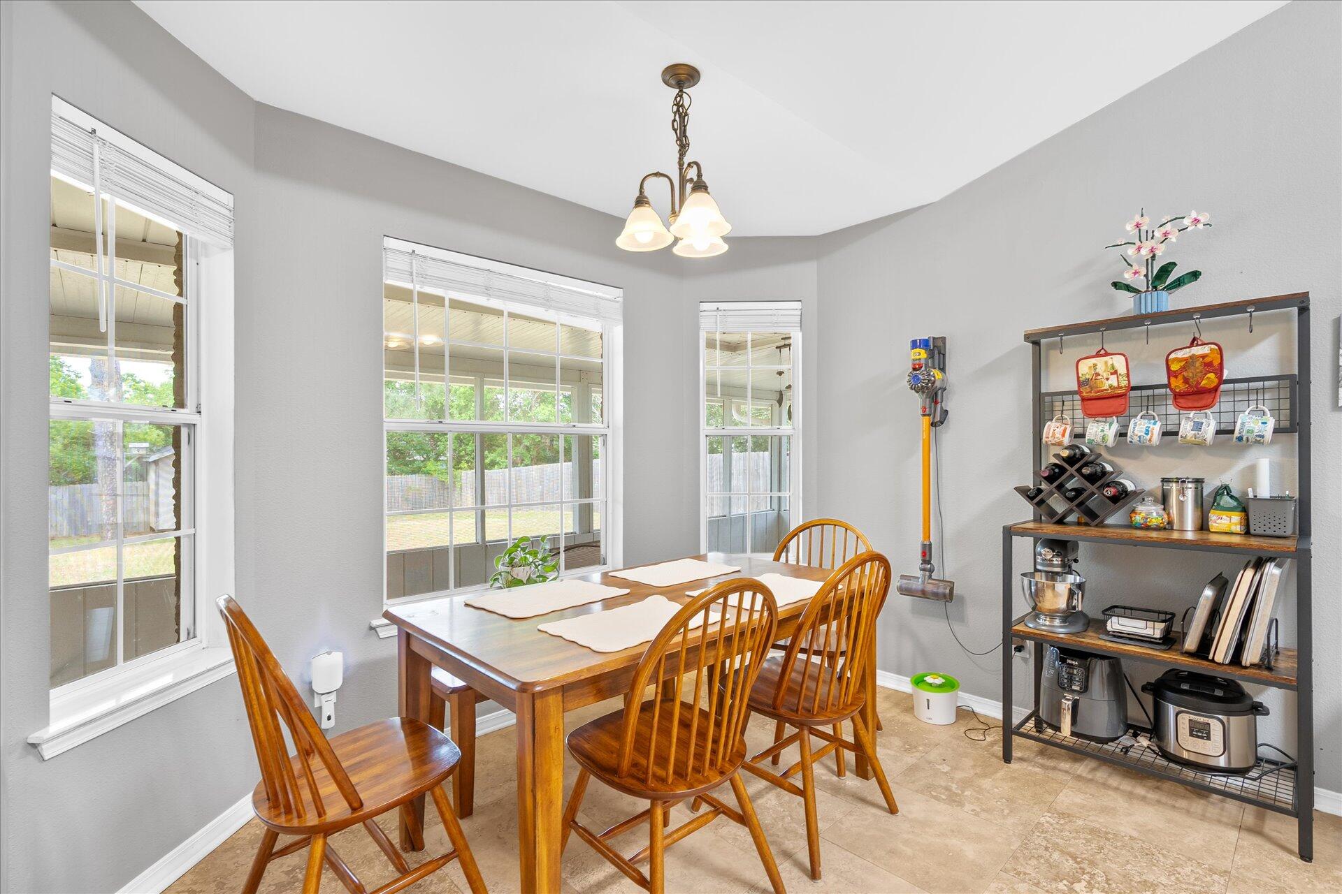 HOLLEY BY THE SEA - Residential