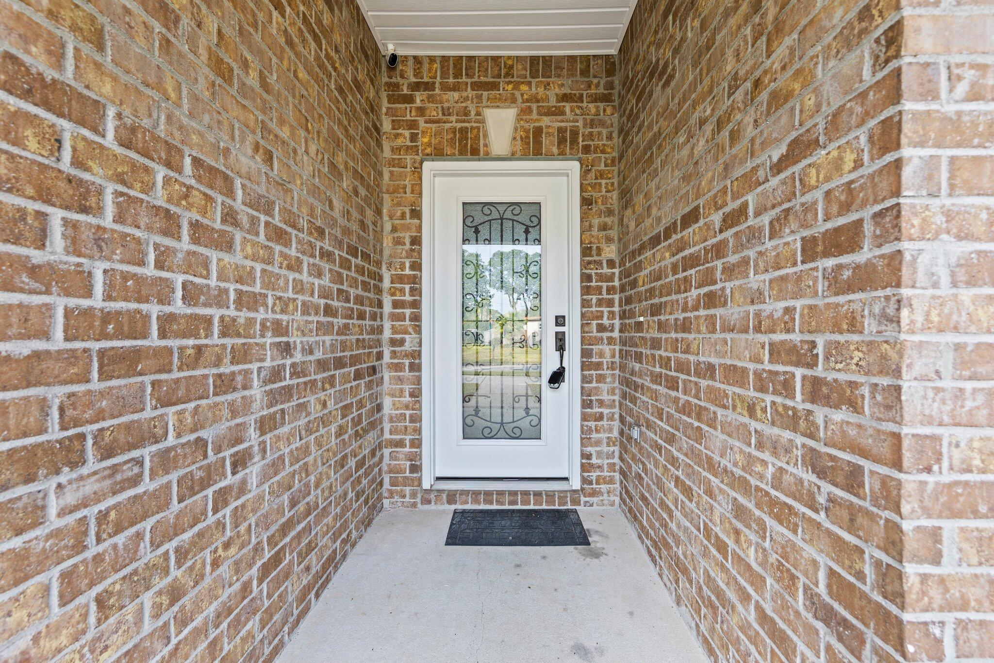 GARNIERS BEACH 2ND - Residential Lease