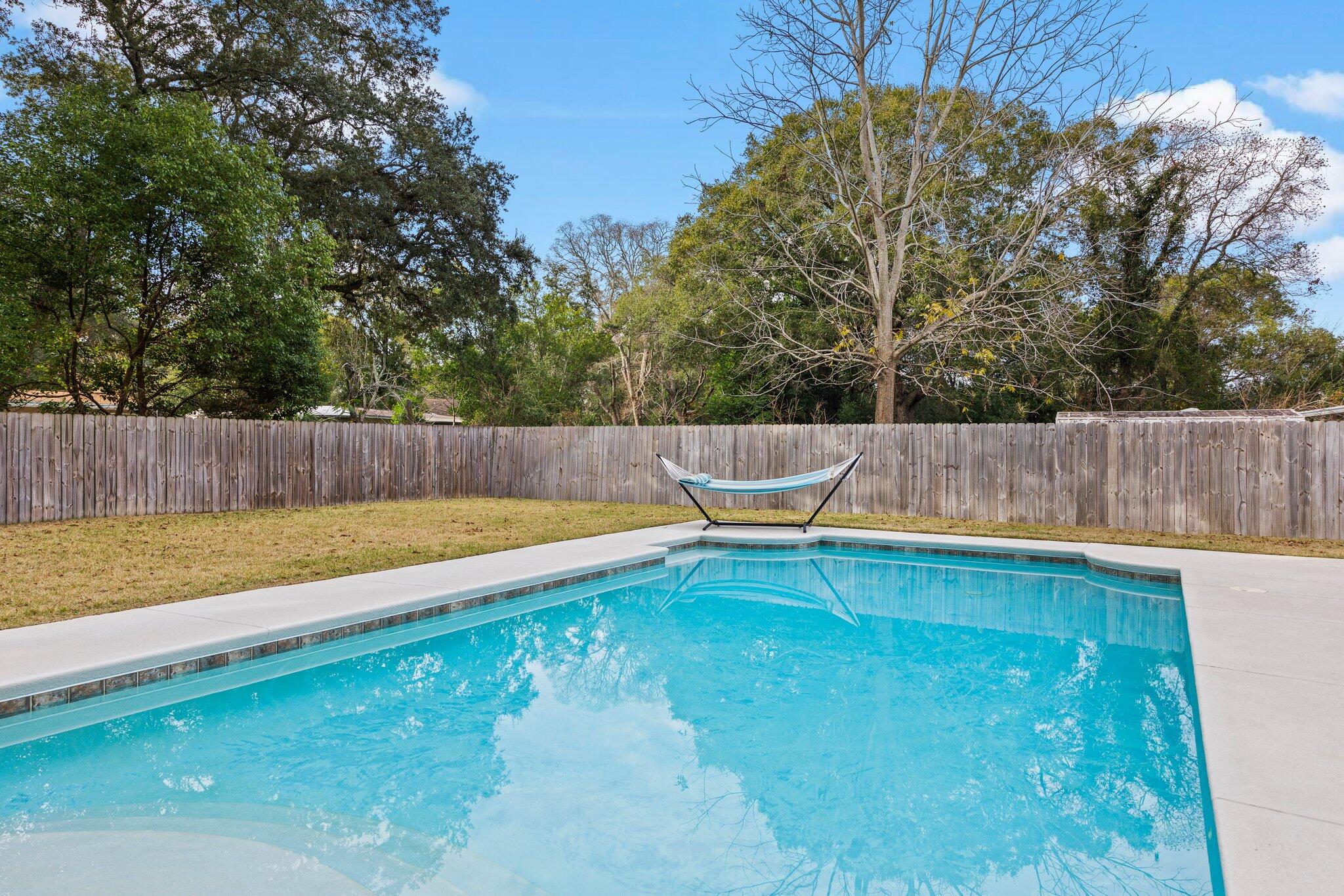 GARNIERS BEACH 2ND - Residential Lease