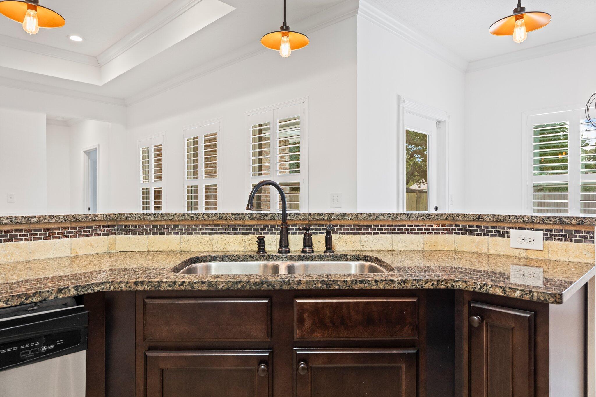 GARNIERS BEACH 2ND - Residential Lease