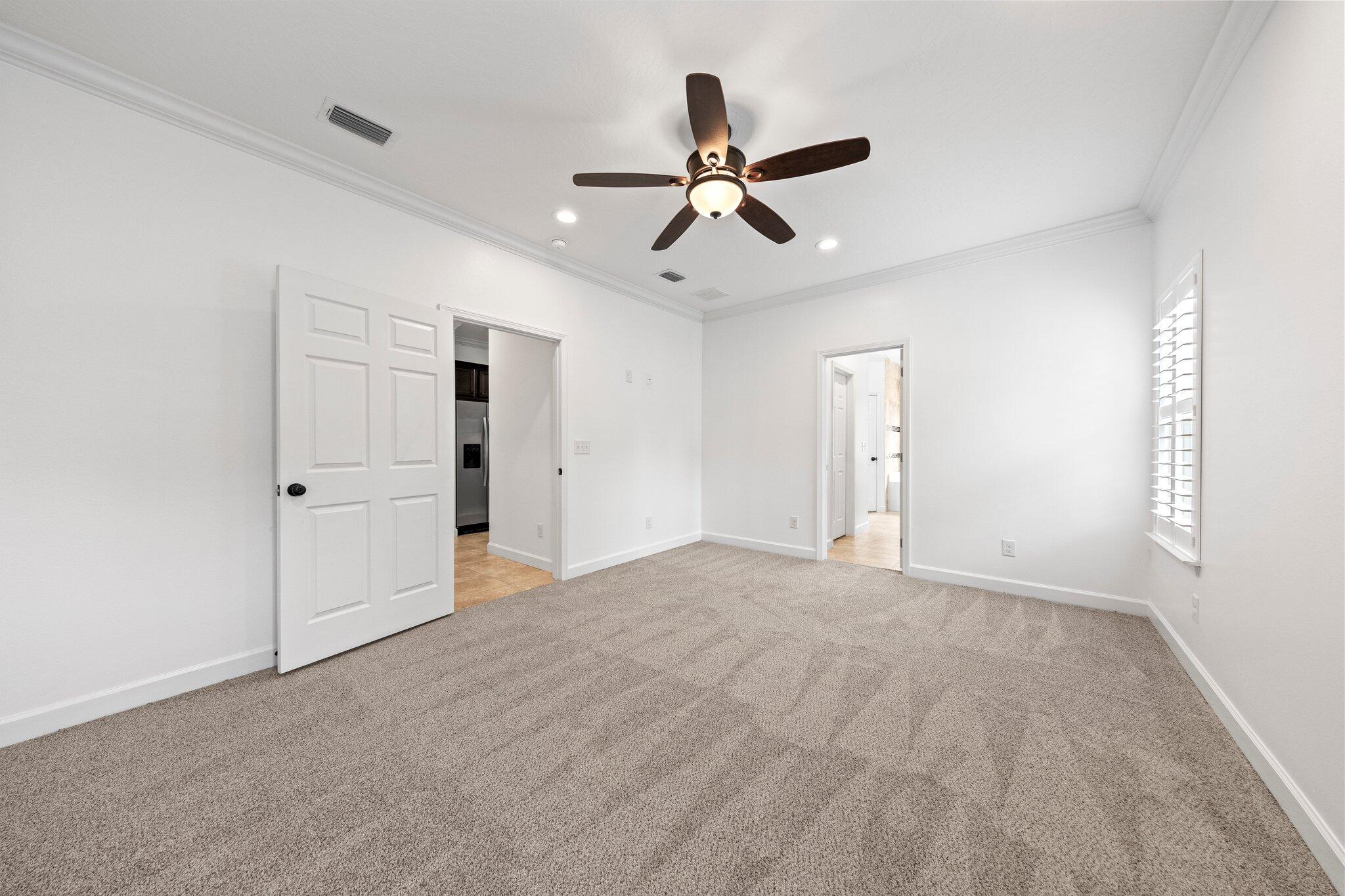 GARNIERS BEACH 2ND - Residential Lease