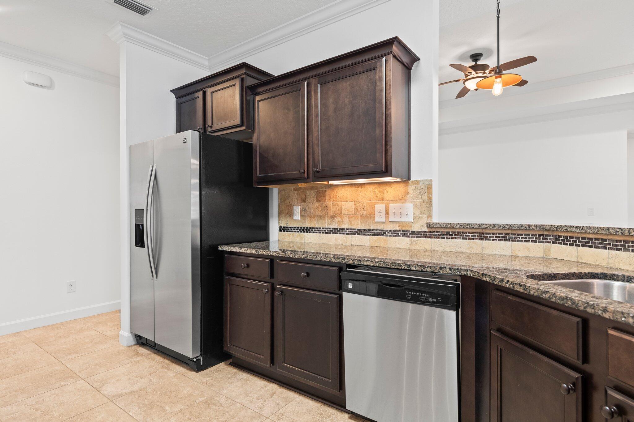 GARNIERS BEACH 2ND - Residential Lease