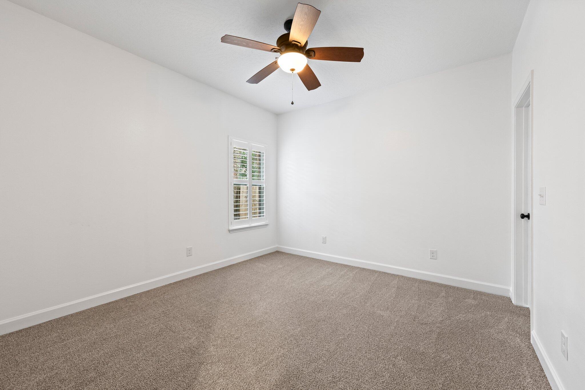 GARNIERS BEACH 2ND - Residential Lease