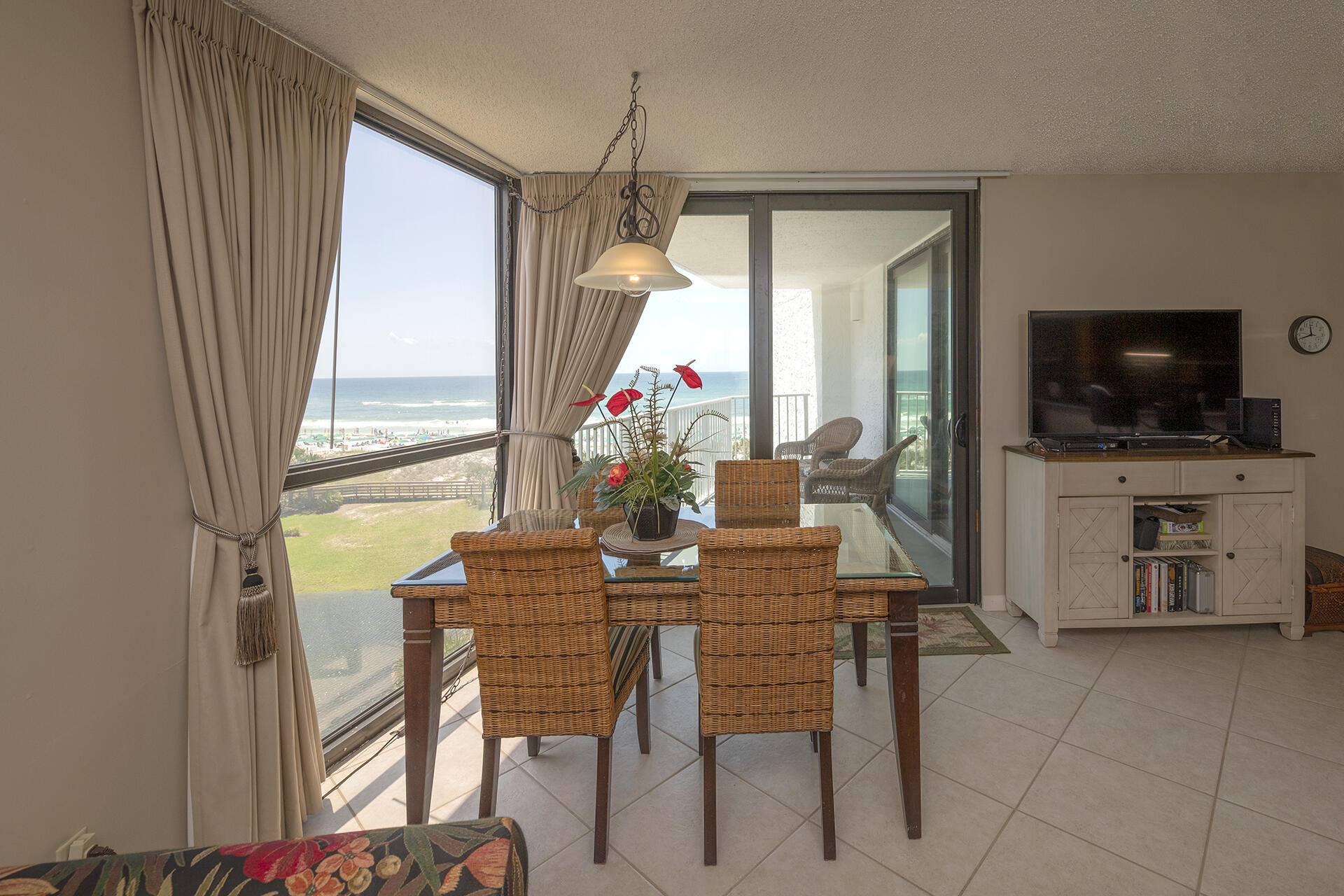 MAINSAIL CONDO PH 5 - Residential