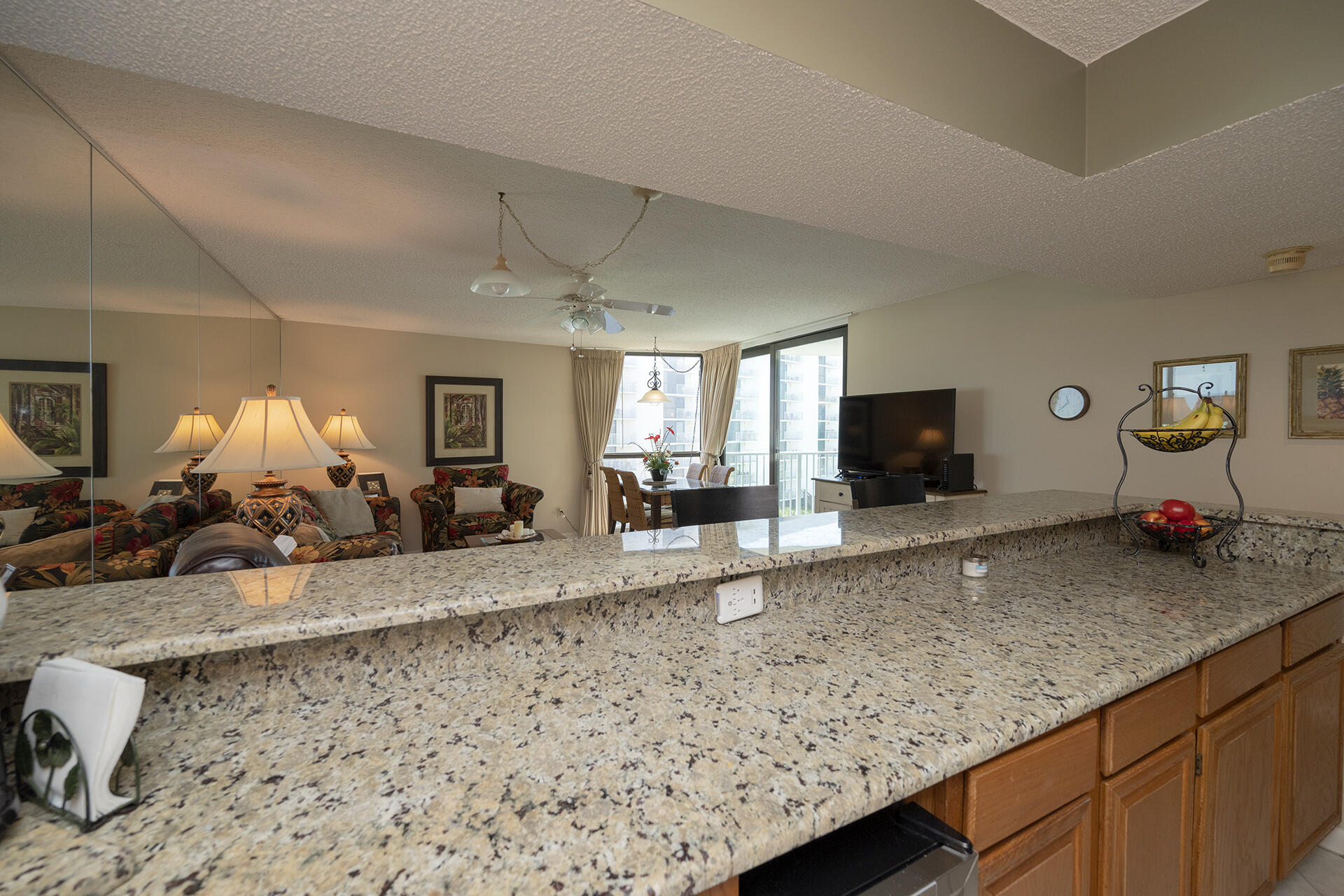 MAINSAIL CONDO PH 5 - Residential