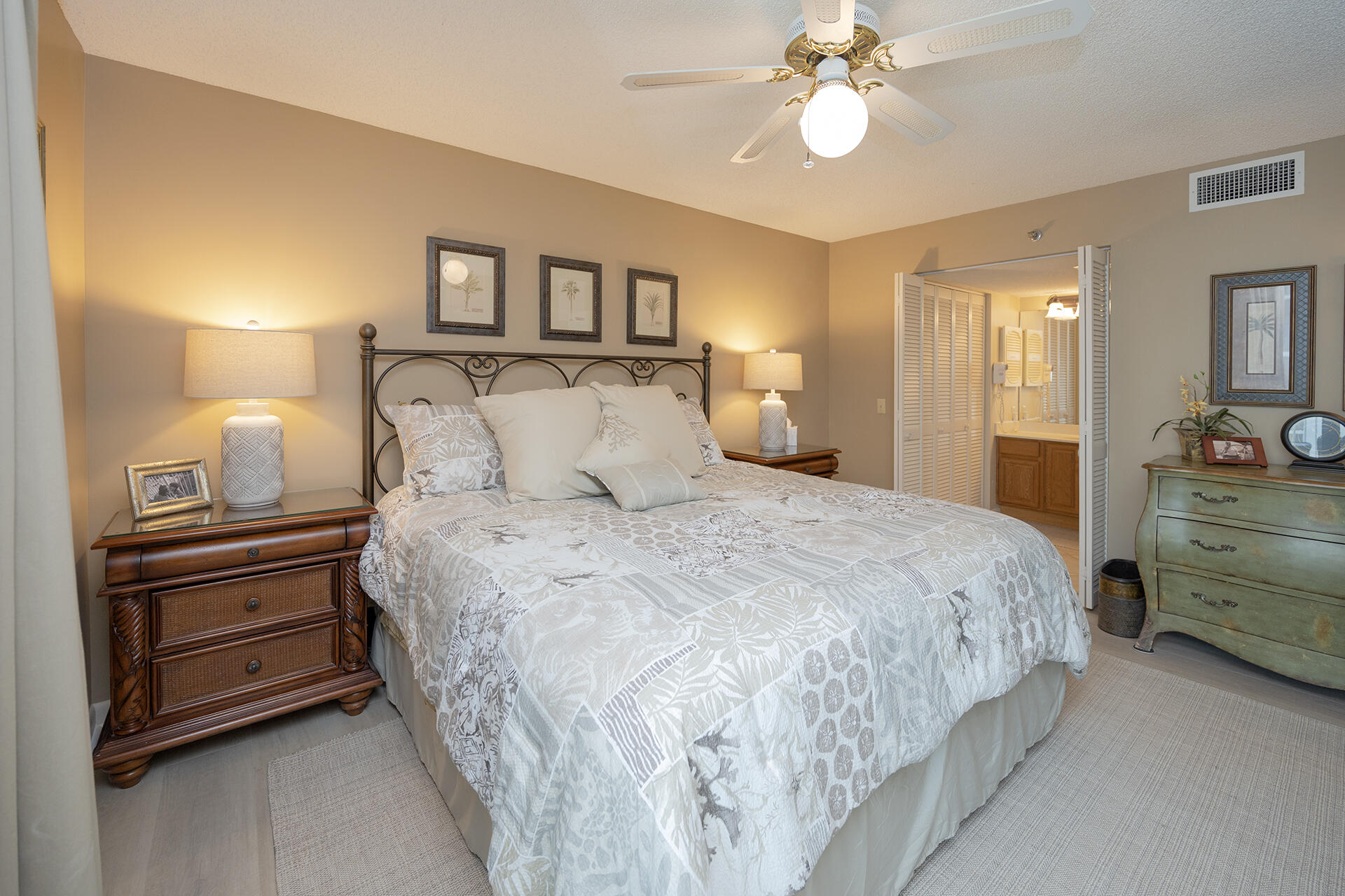 MAINSAIL CONDO PH 5 - Residential