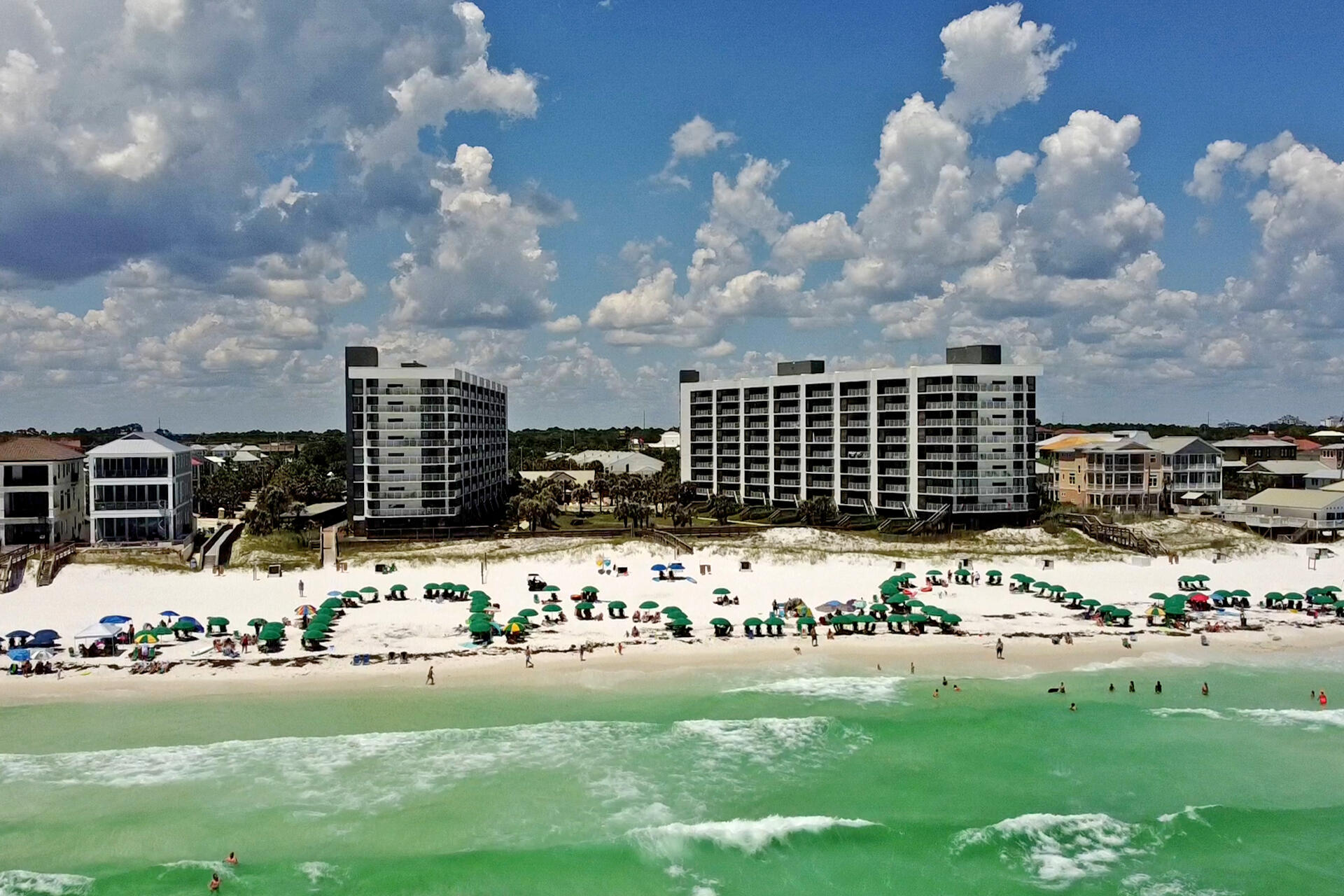 MAINSAIL CONDO PH 5 - Residential