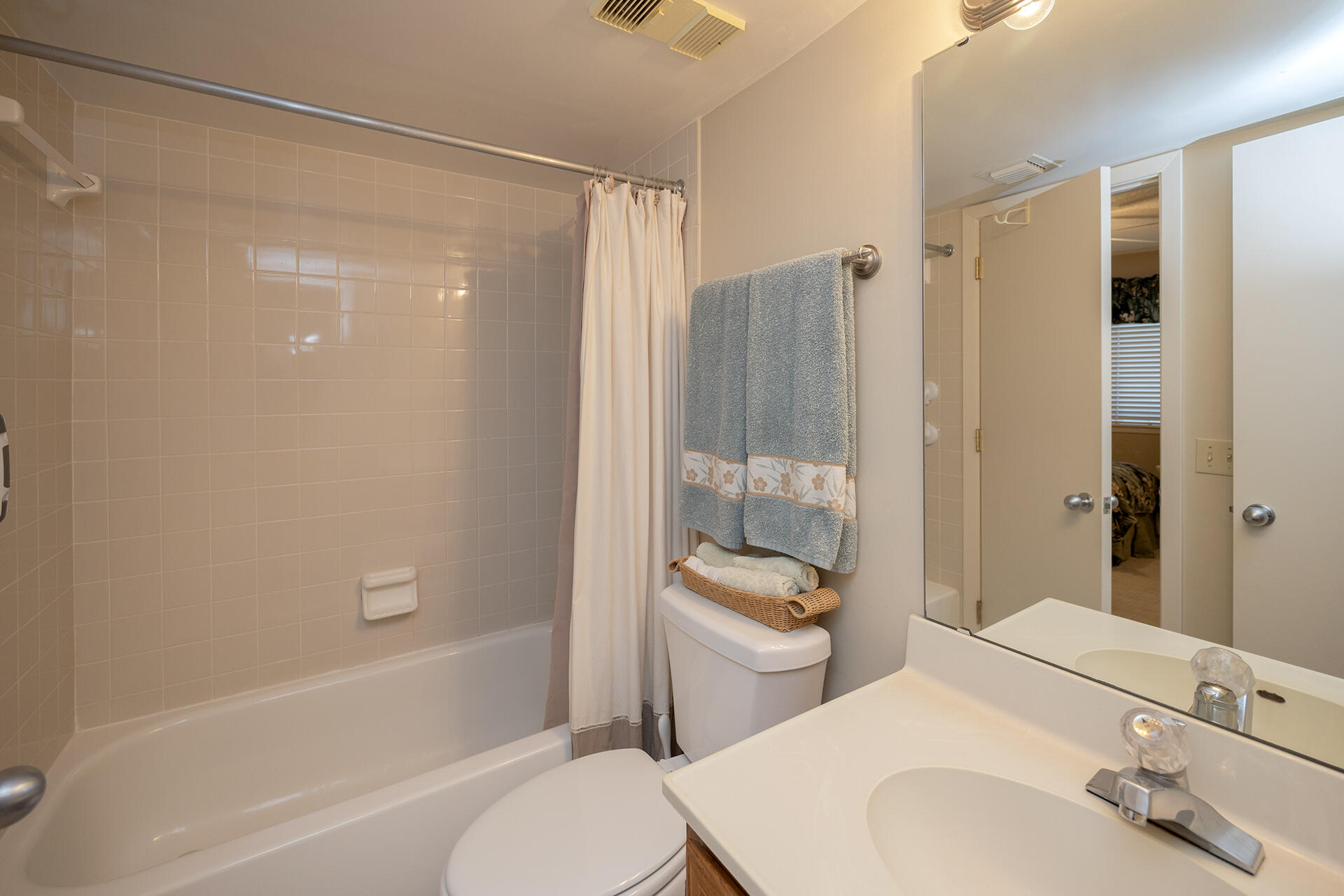 MAINSAIL CONDO PH 5 - Residential