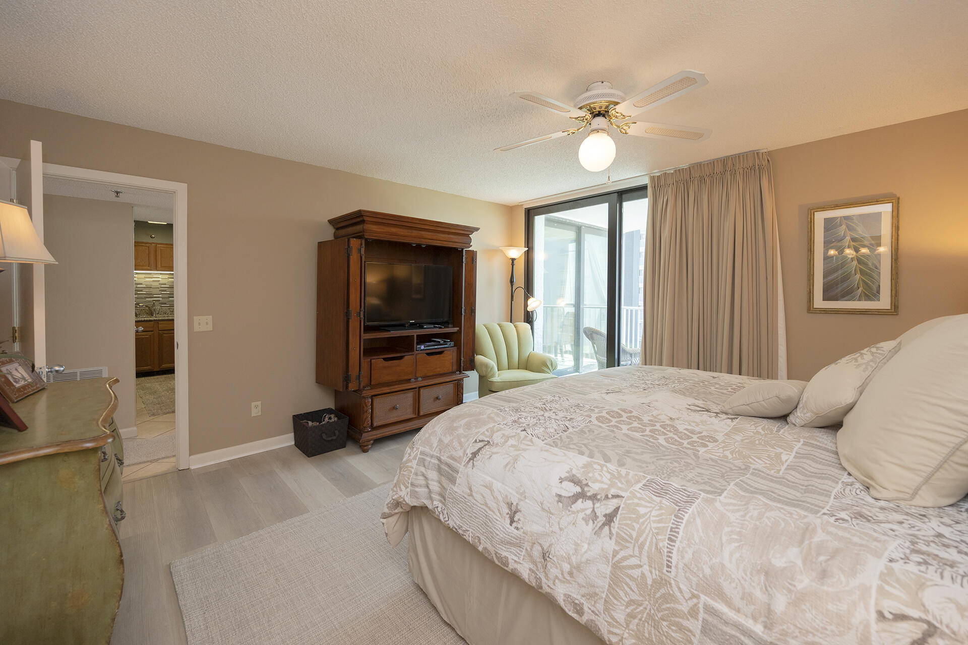 MAINSAIL CONDO PH 5 - Residential