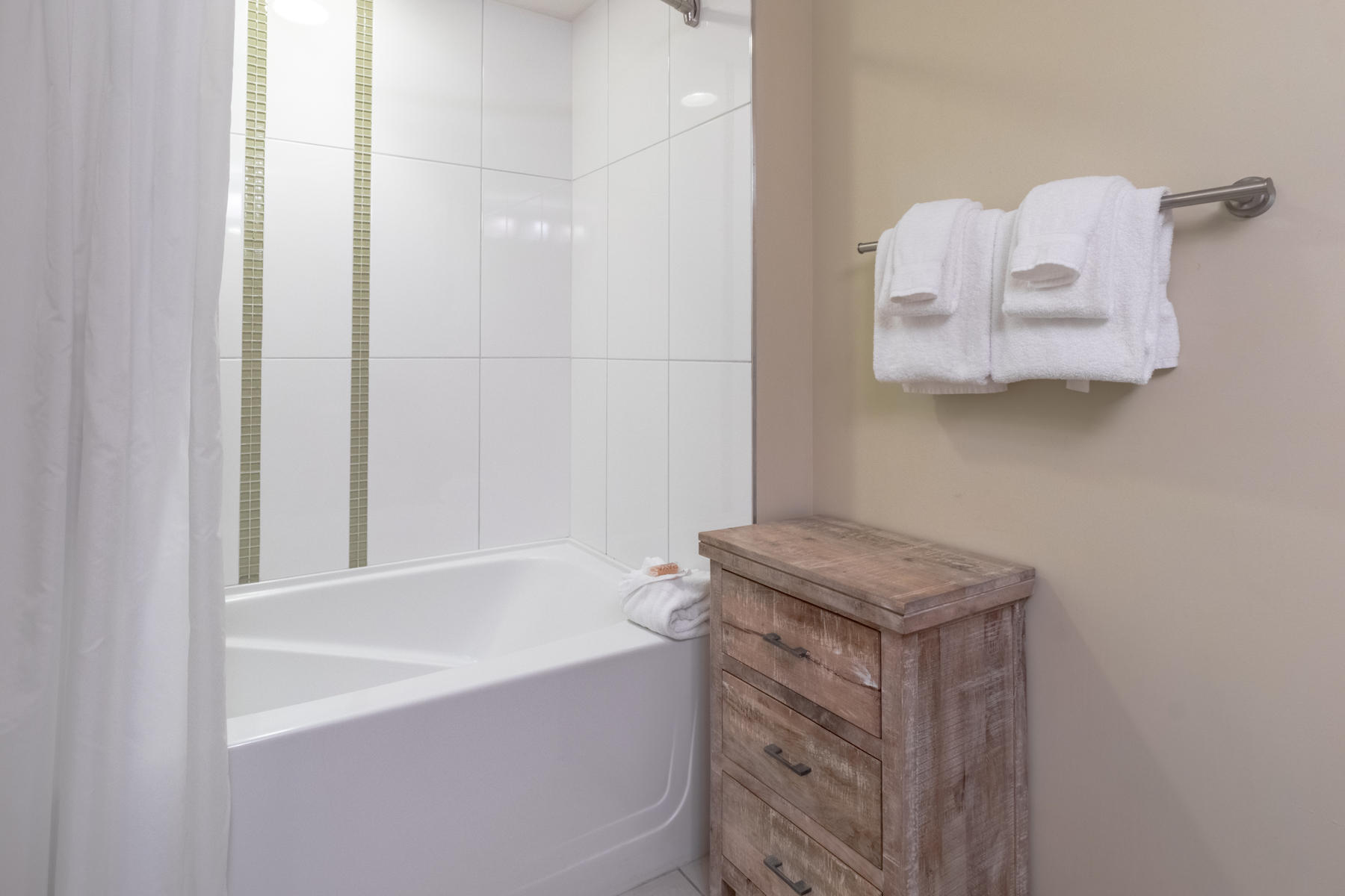 BAHIA CONDO - Residential