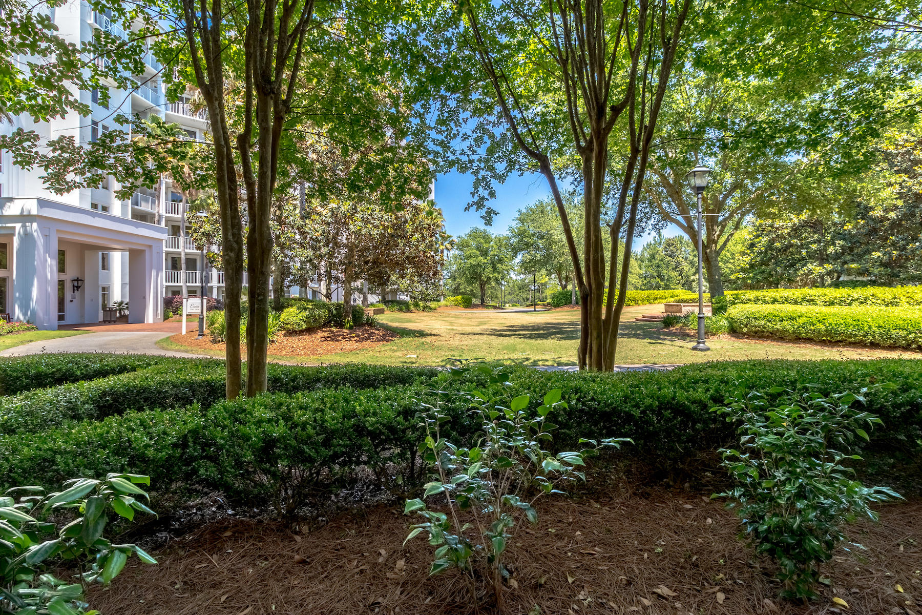 BAHIA CONDO - Residential