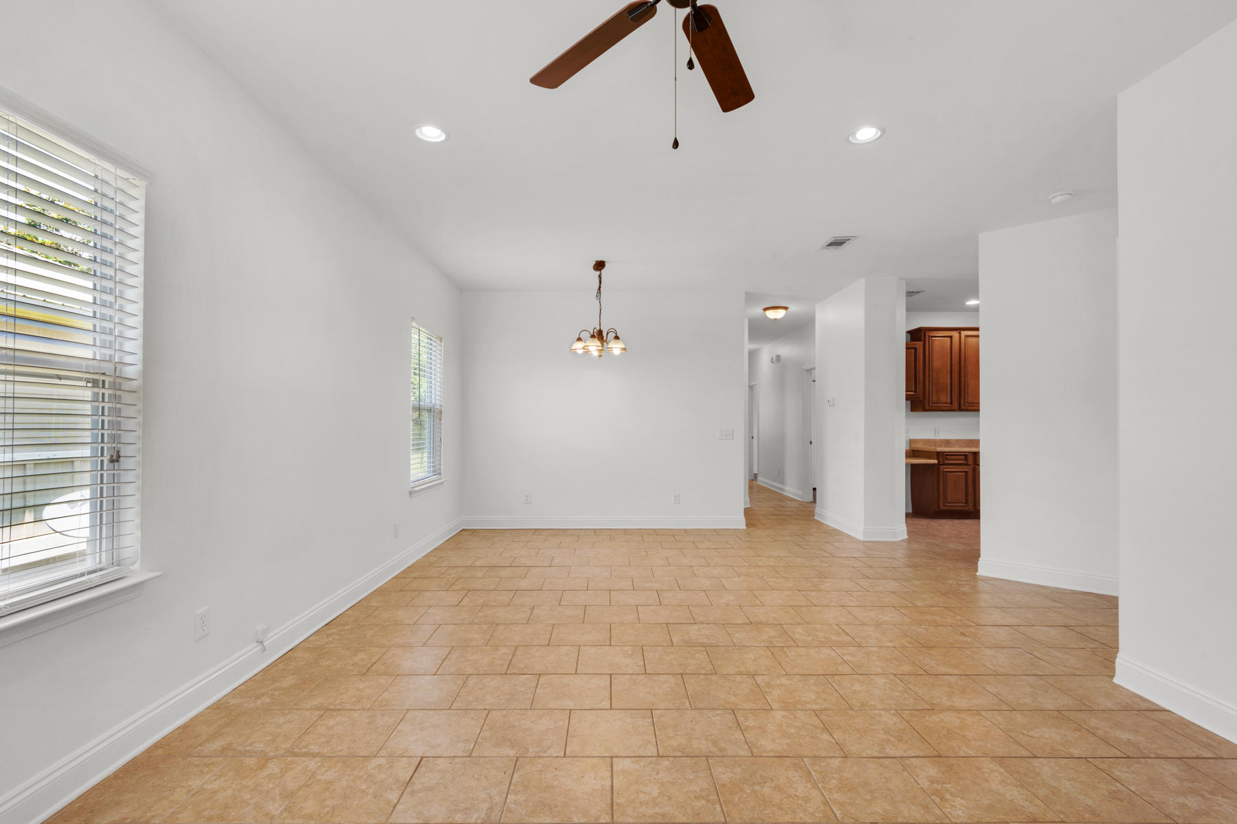 TOWN OF VILLA TASSO - Residential