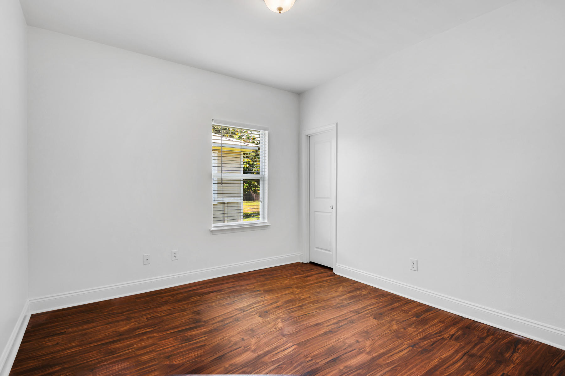 TOWN OF VILLA TASSO - Residential