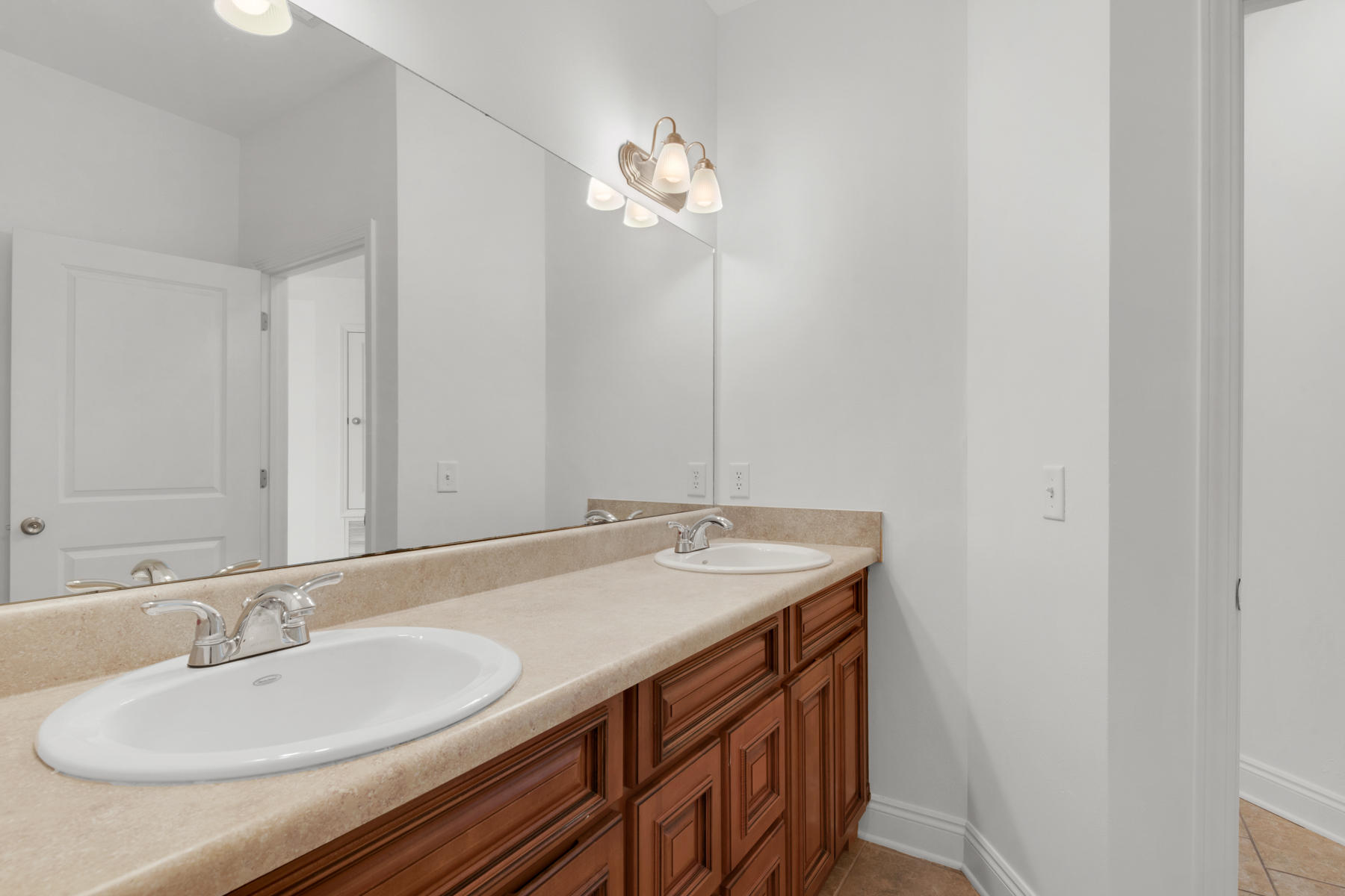 TOWN OF VILLA TASSO - Residential