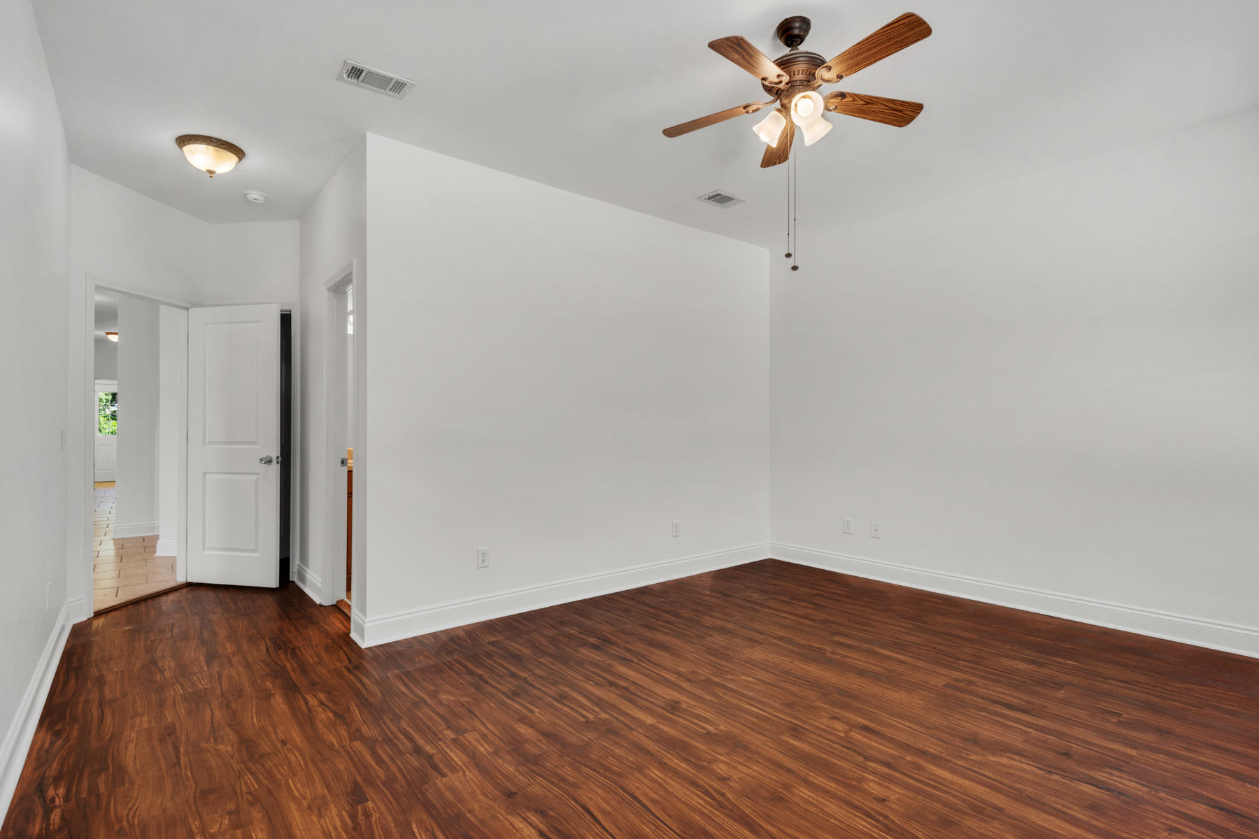 TOWN OF VILLA TASSO - Residential