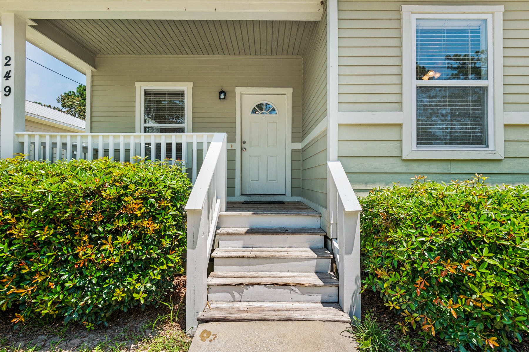 TOWN OF VILLA TASSO - Residential