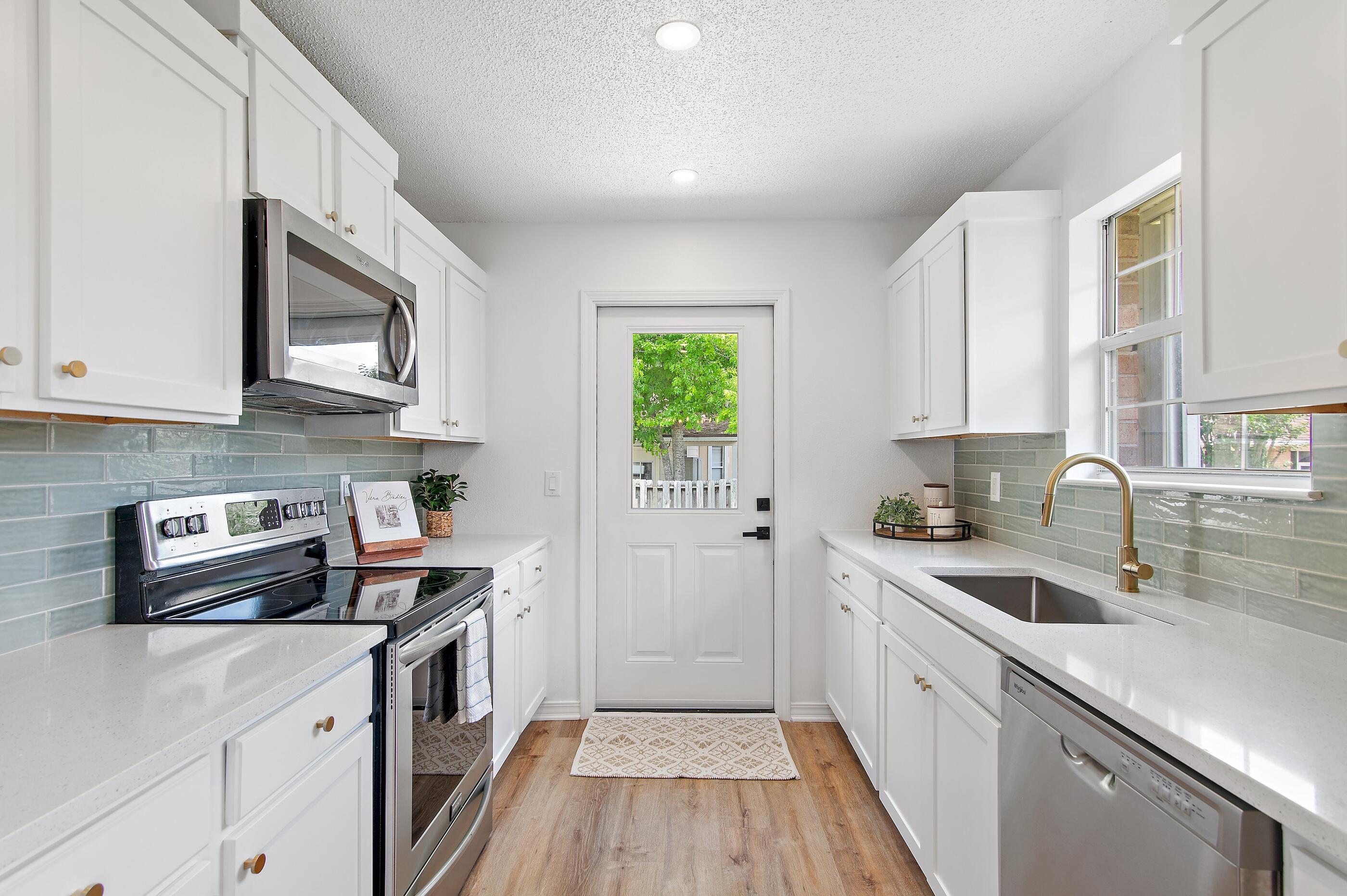 BAYSIDE S/D - Residential
